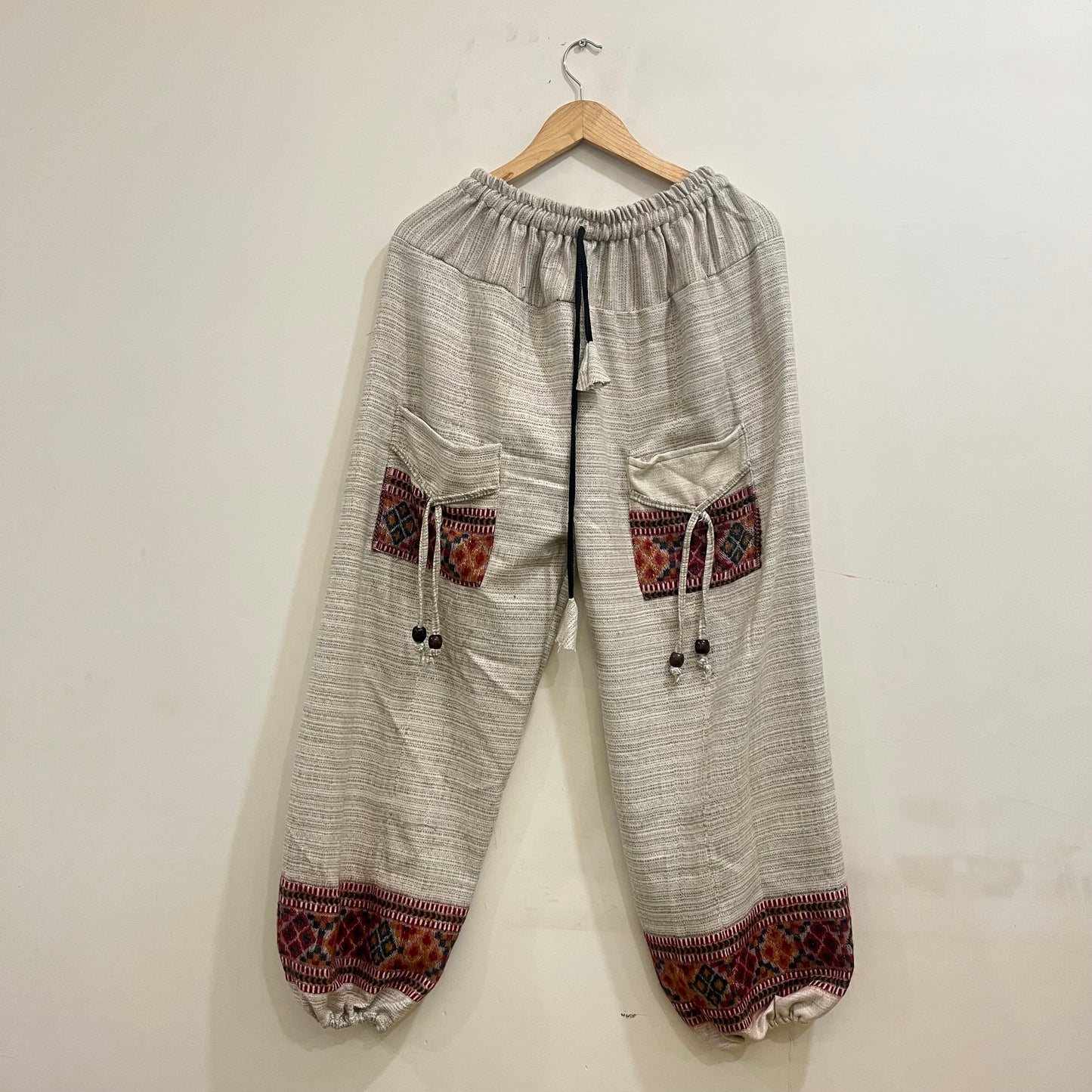 Combo Set - Kullu Poncho + Woollen Pants (Black+ Cream)