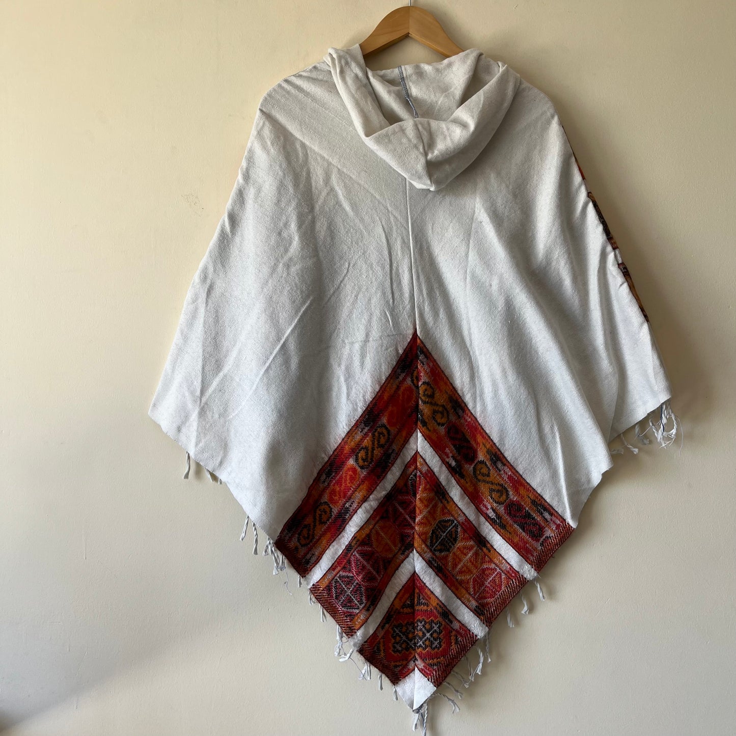 Pahadi Poncho 3 Patti with Hood - White