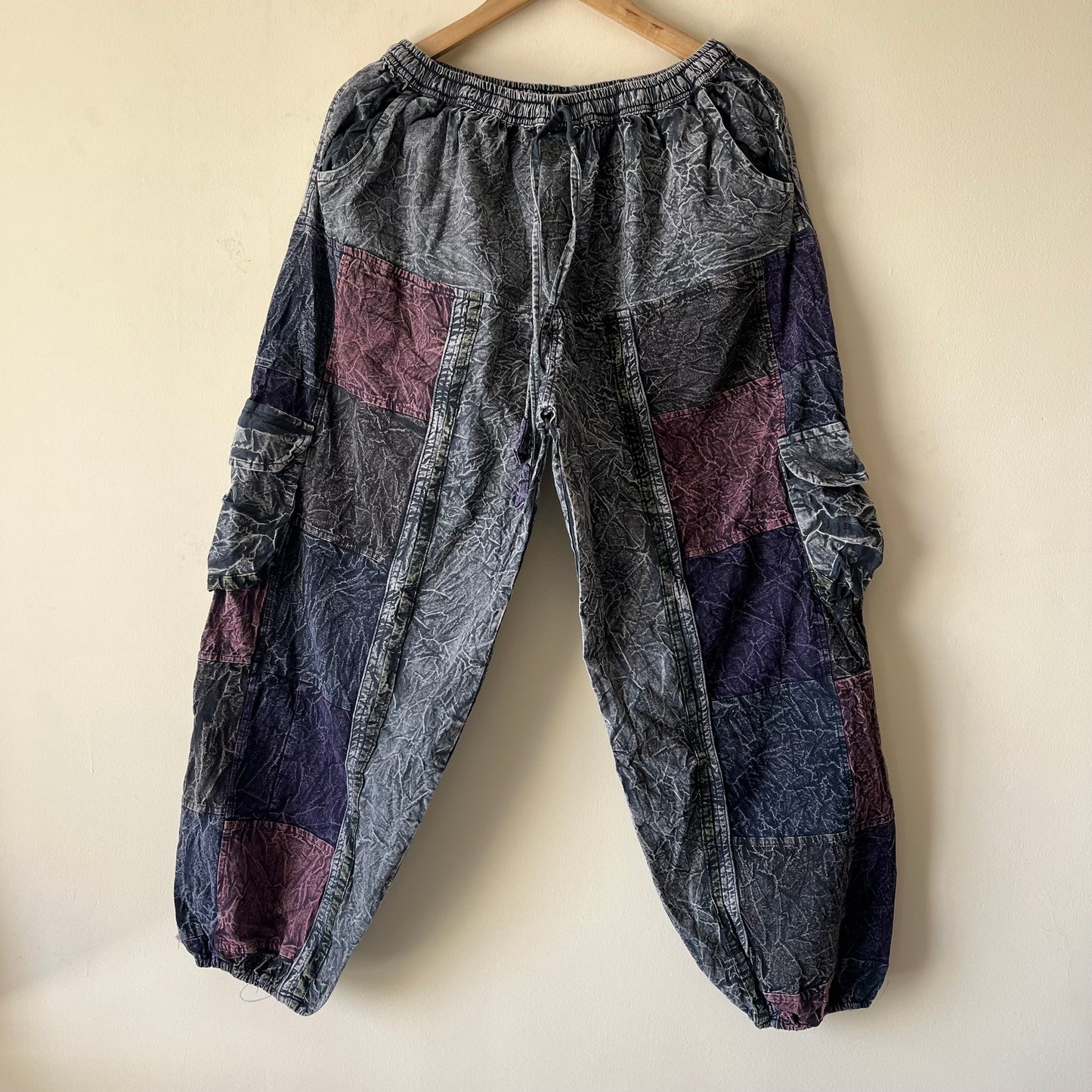 Valley of Flowers Pants - Black