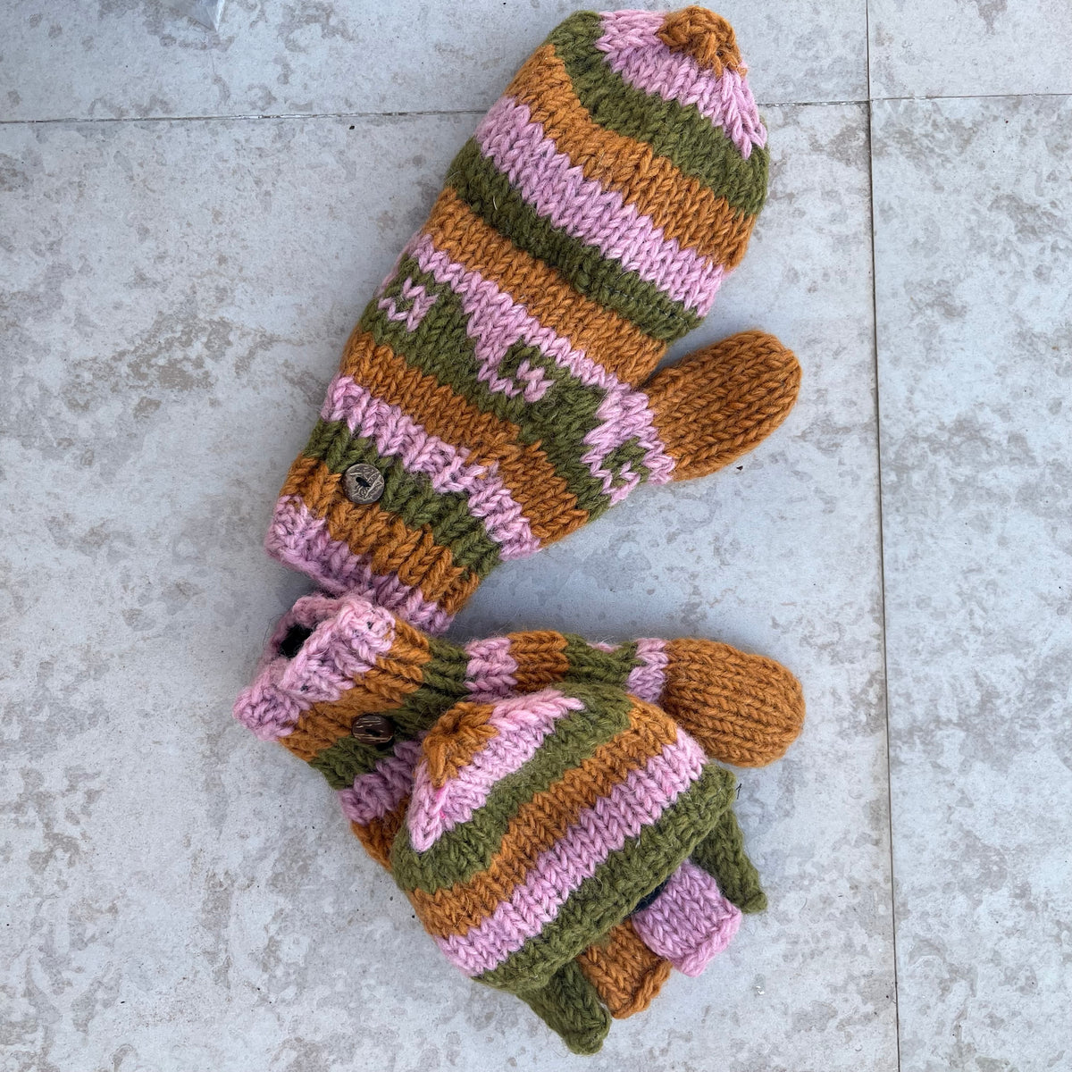Hand Gloves