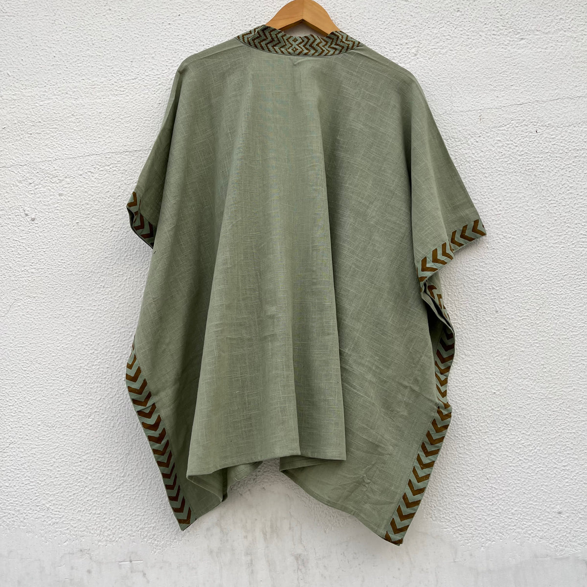 Karwaan Kaftan Cotton Shrug - Sage Green