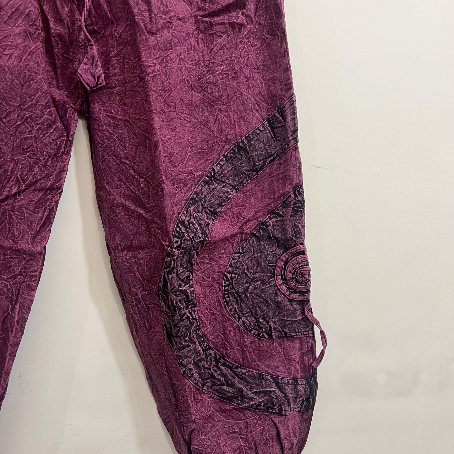 Munnar Trails Pants - Wine