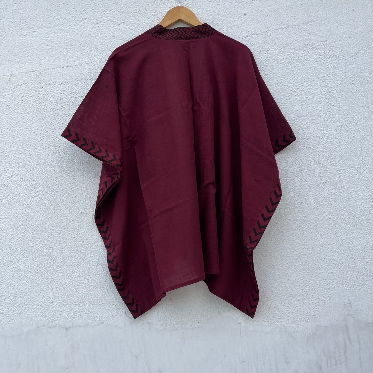 Karwaan Kaftan Cotton Shrug- Wine