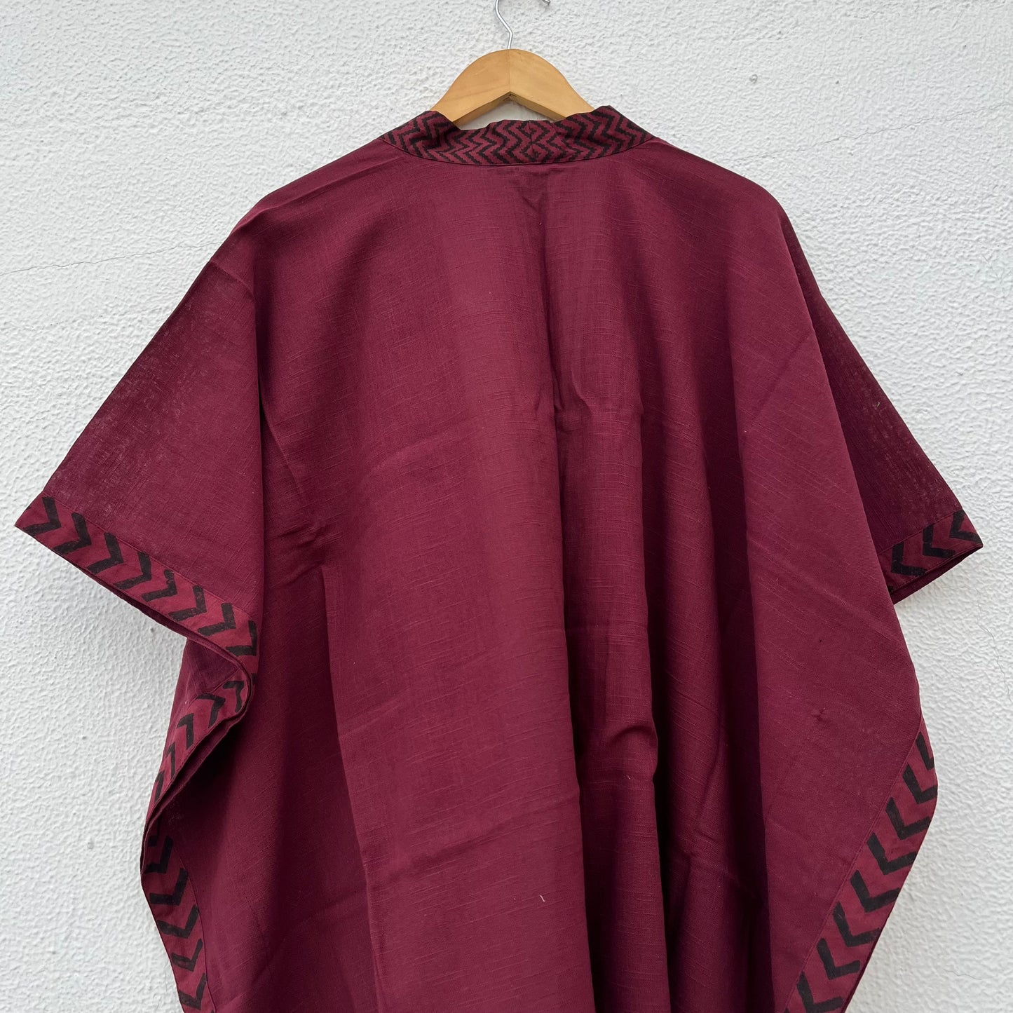 Karwaan Kaftan Cotton Shrug- Wine