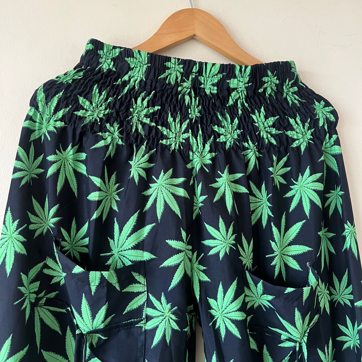 Hemp Leaf Pants - Green (Big Elastic)