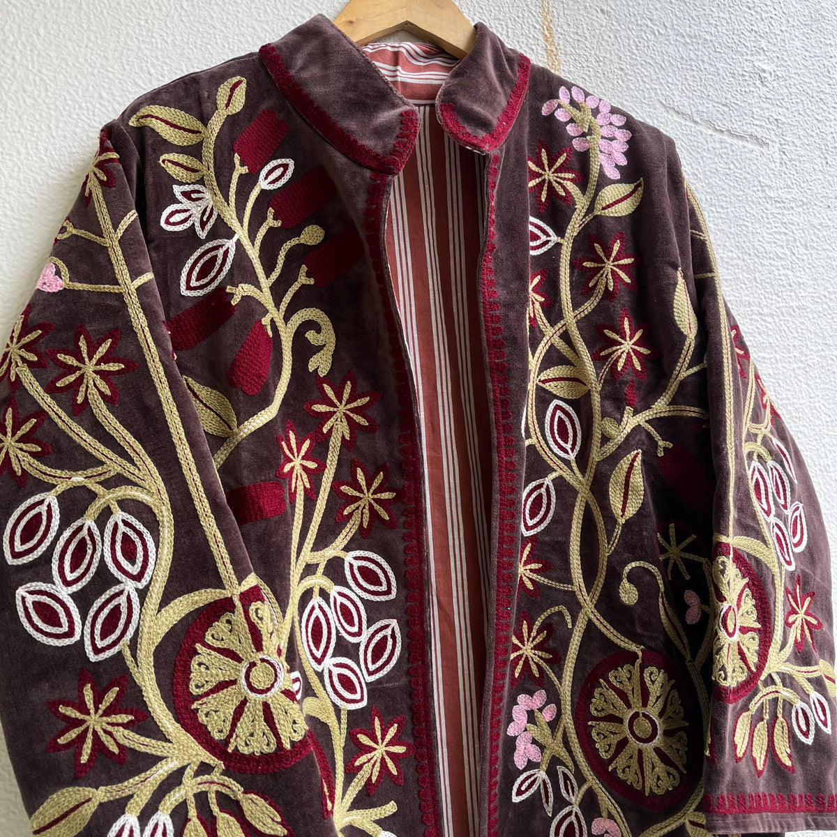 Jaipuri Thread Velvet Jacket