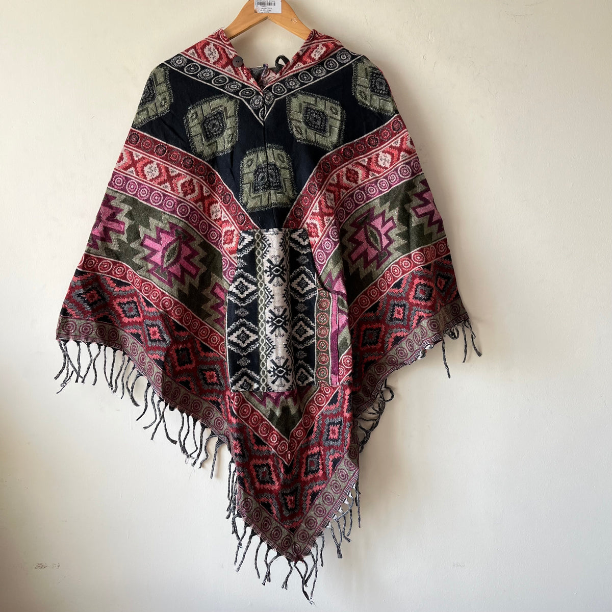 Pahadi Printed Poncho With Hood – The Nomad Vibes