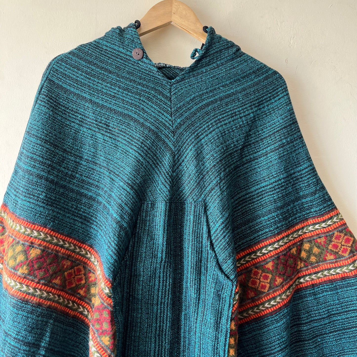 Pahadi Kullu Poncho- Firozi