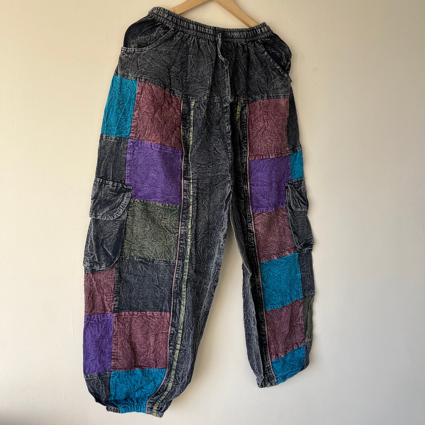 Valley of Flowers Pants - Black