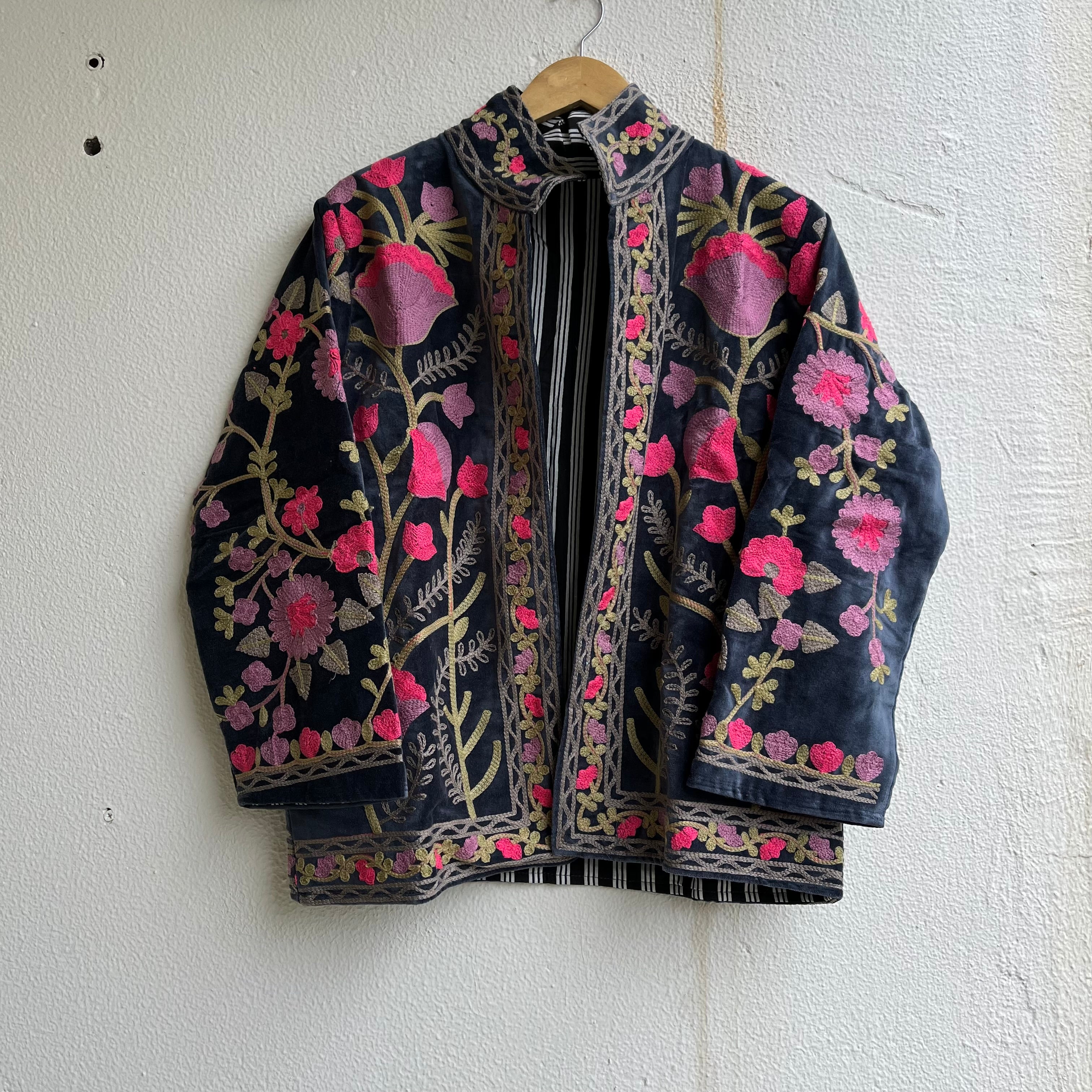 Jaipuri Thread Velvet Jacket