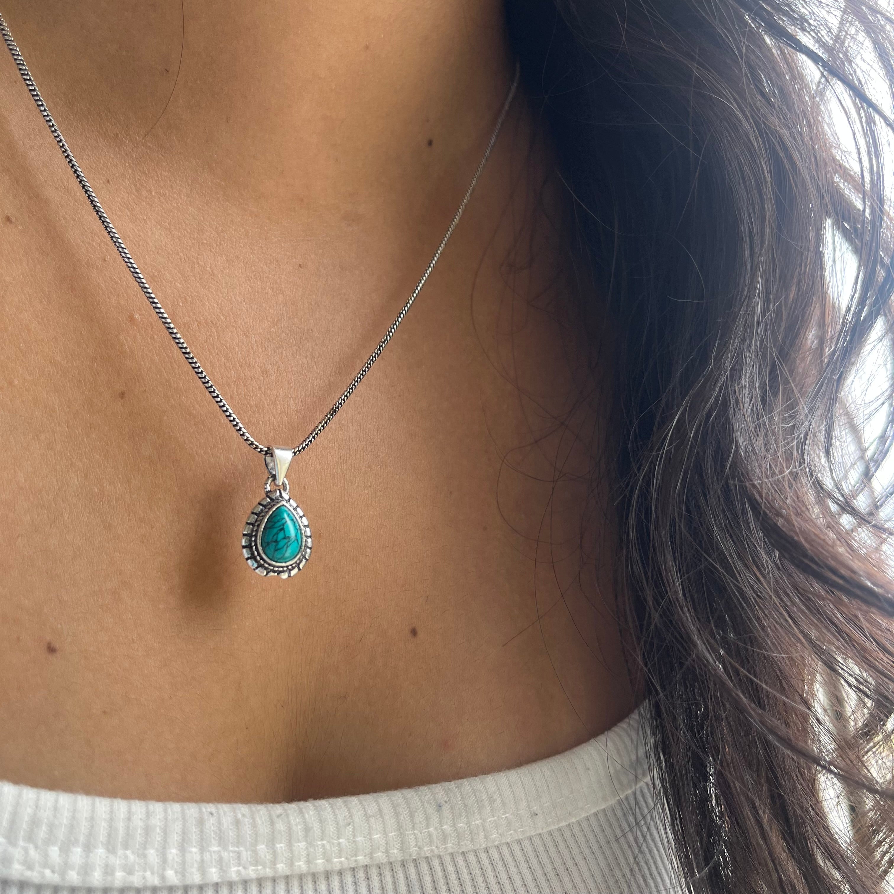 Turquoise Stone Pendant & Chain