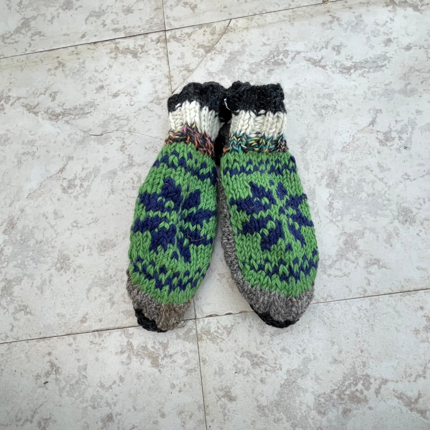 Short Woolen Socks