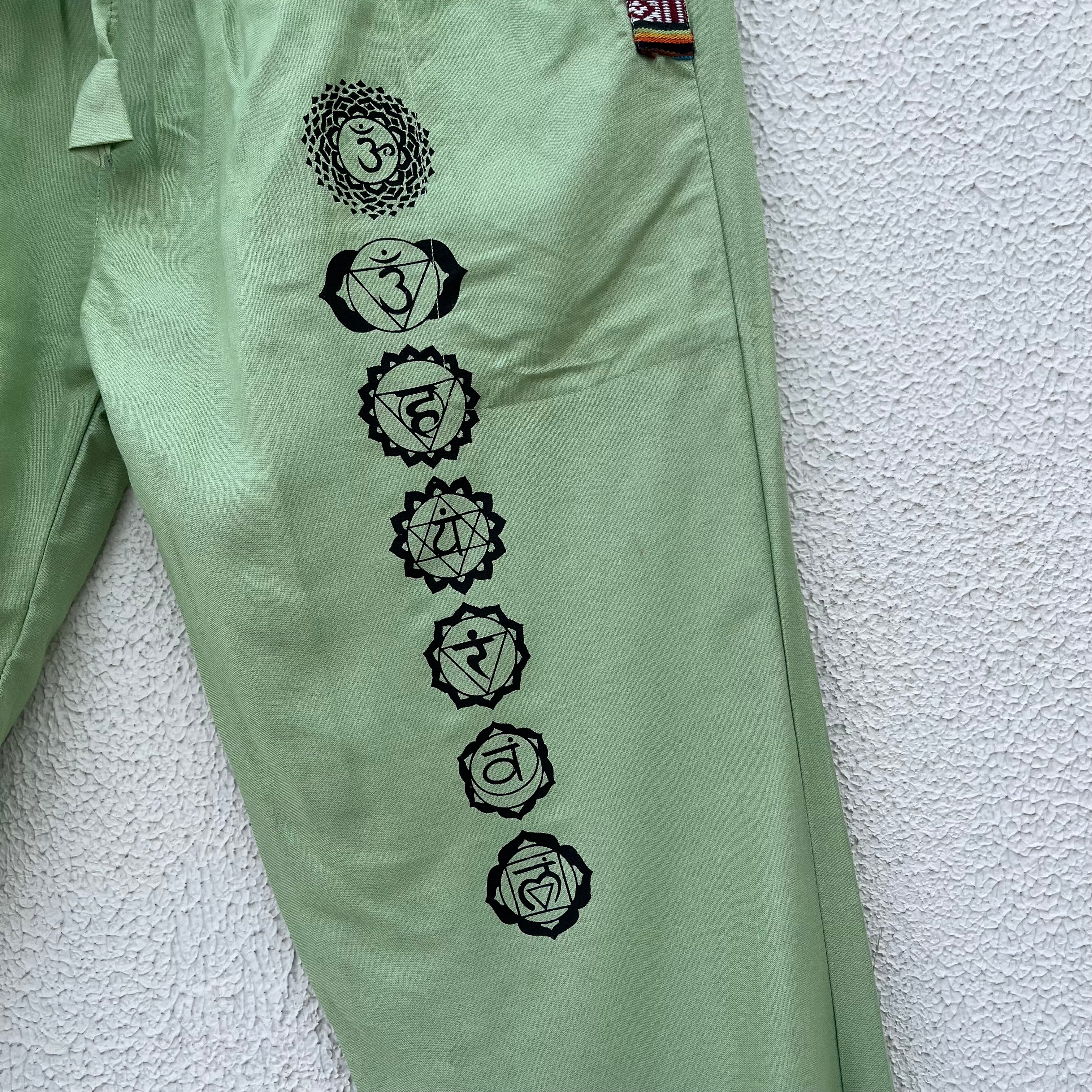 7 Chakra Pants b&w - Light Green