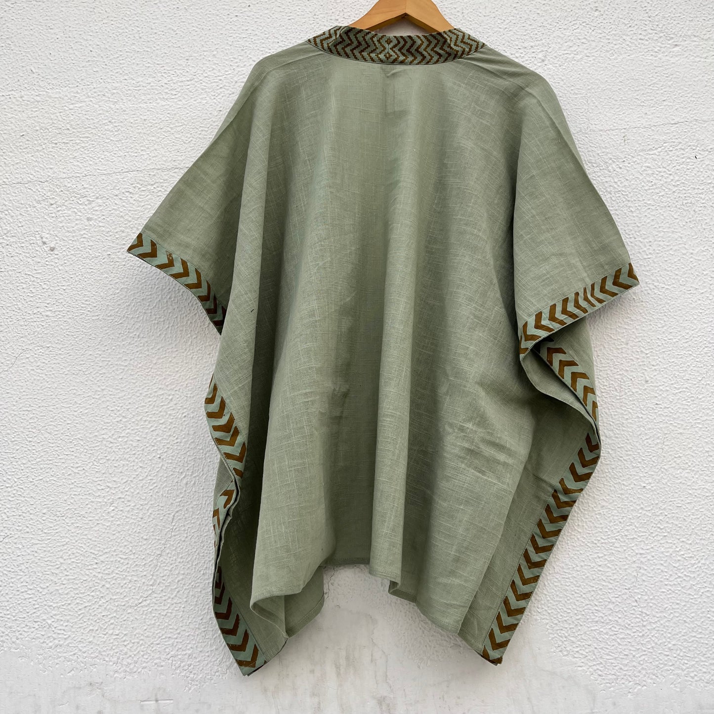 Karwaan Kaftan Cotton Shrug - Sage Green