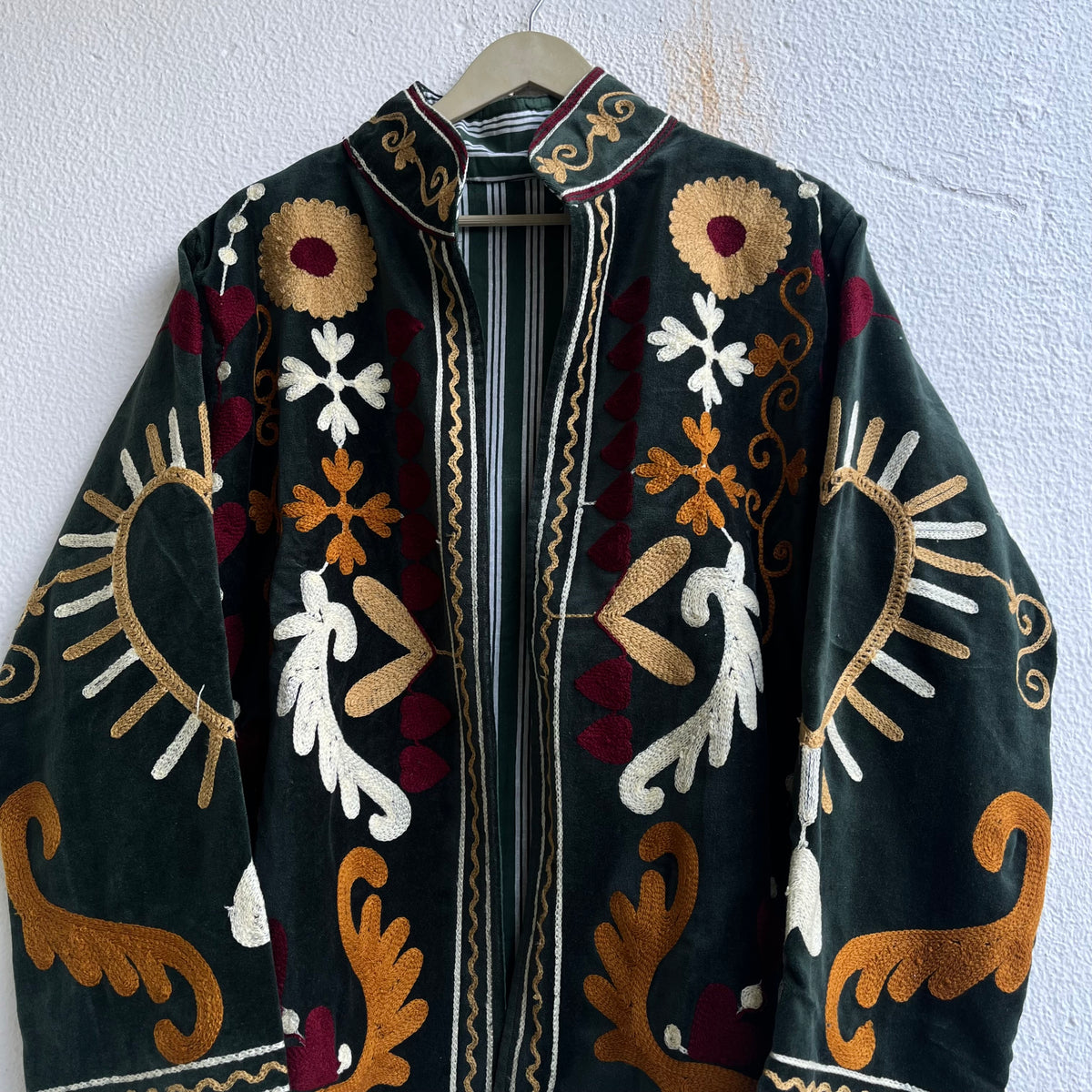 Jaipuri Thread Velvet Jacket