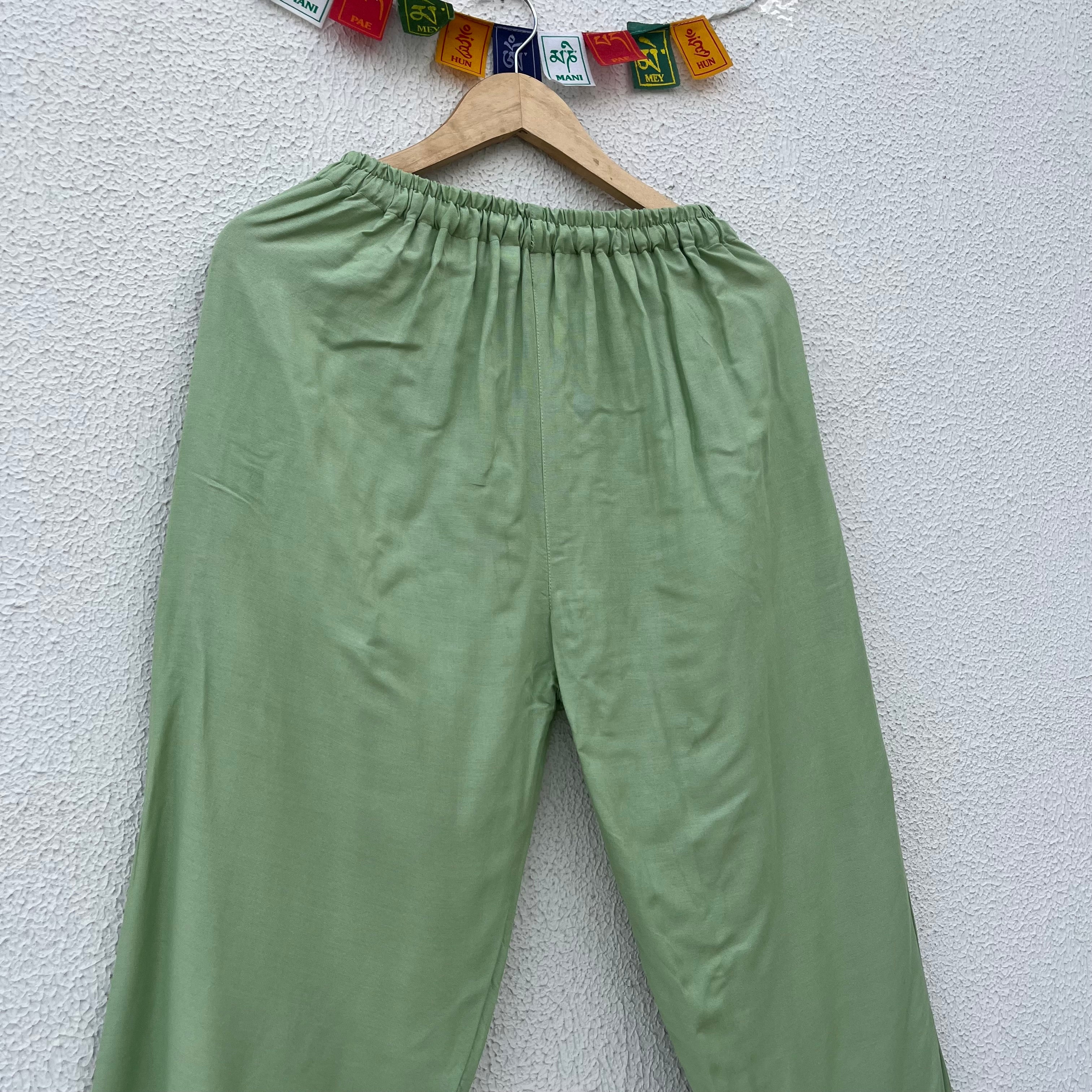 7 Chakra Pants b&w - Light Green