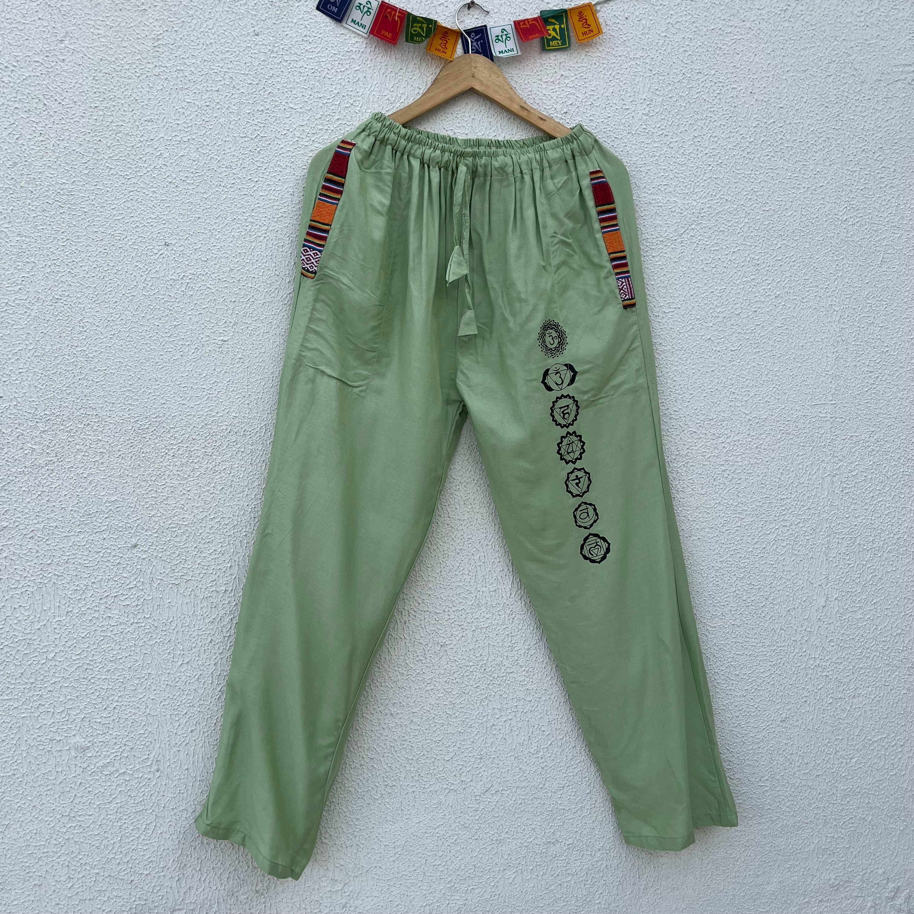 7 Chakra Pants b&w - Light Green