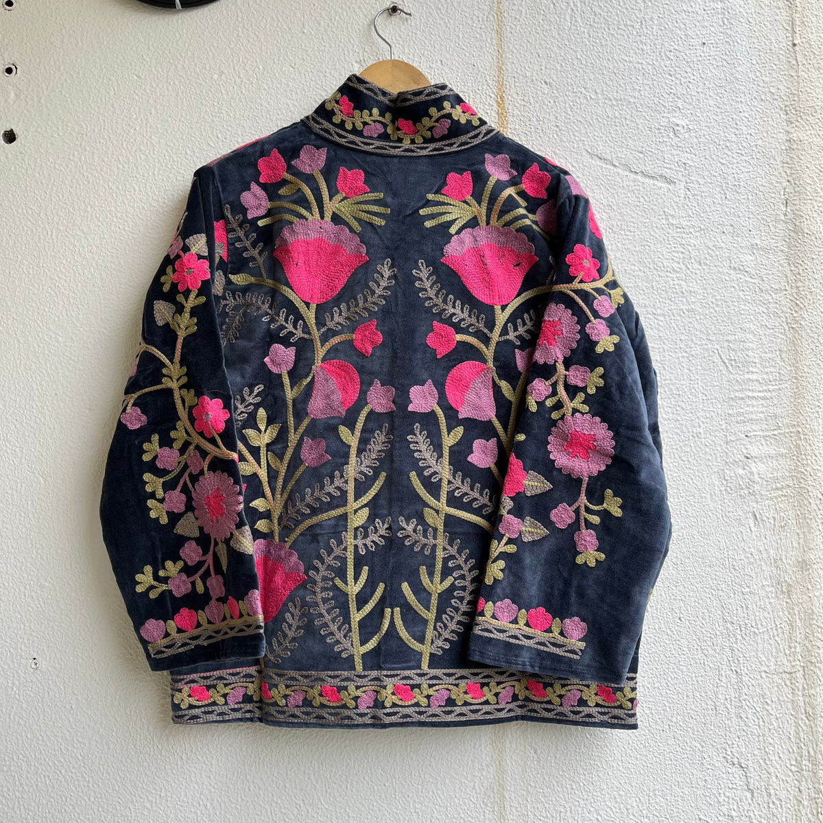 Jaipuri Thread Velvet Jacket