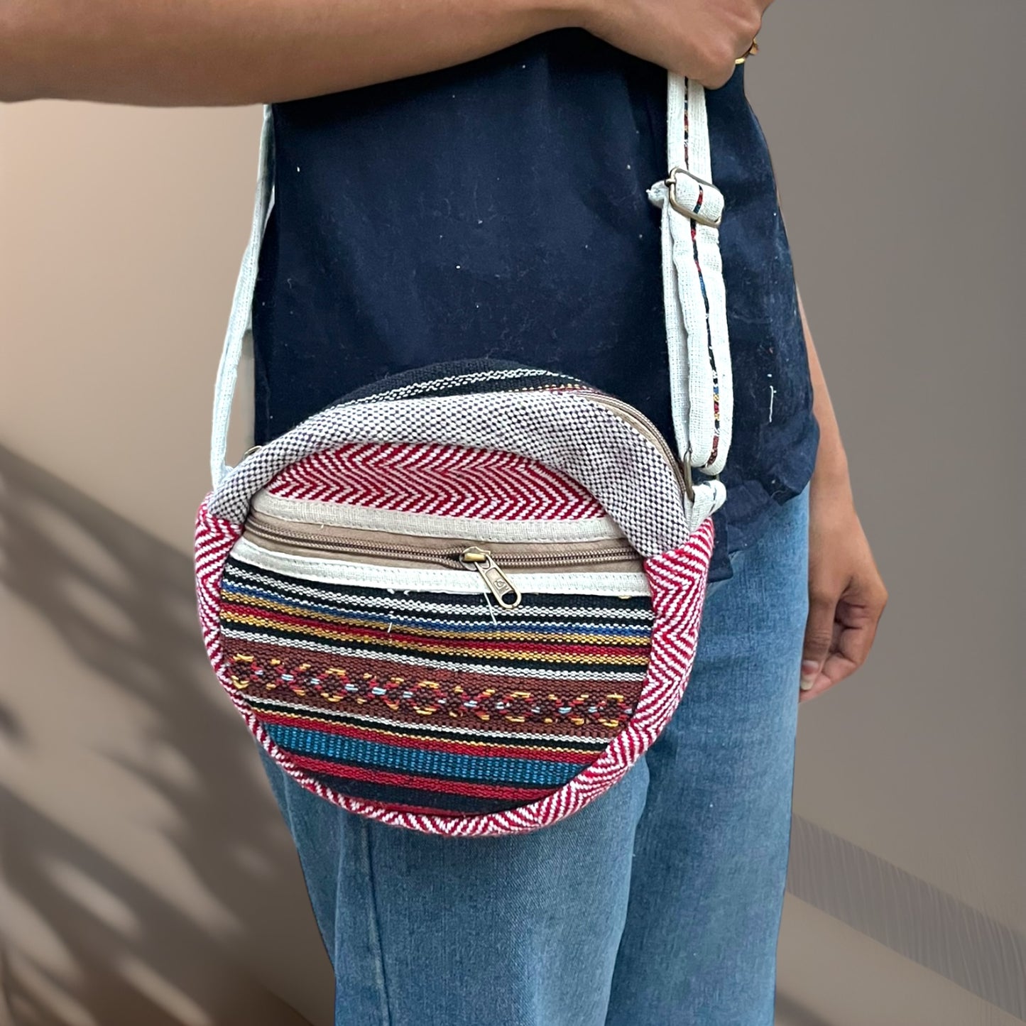 Round Sling Bag