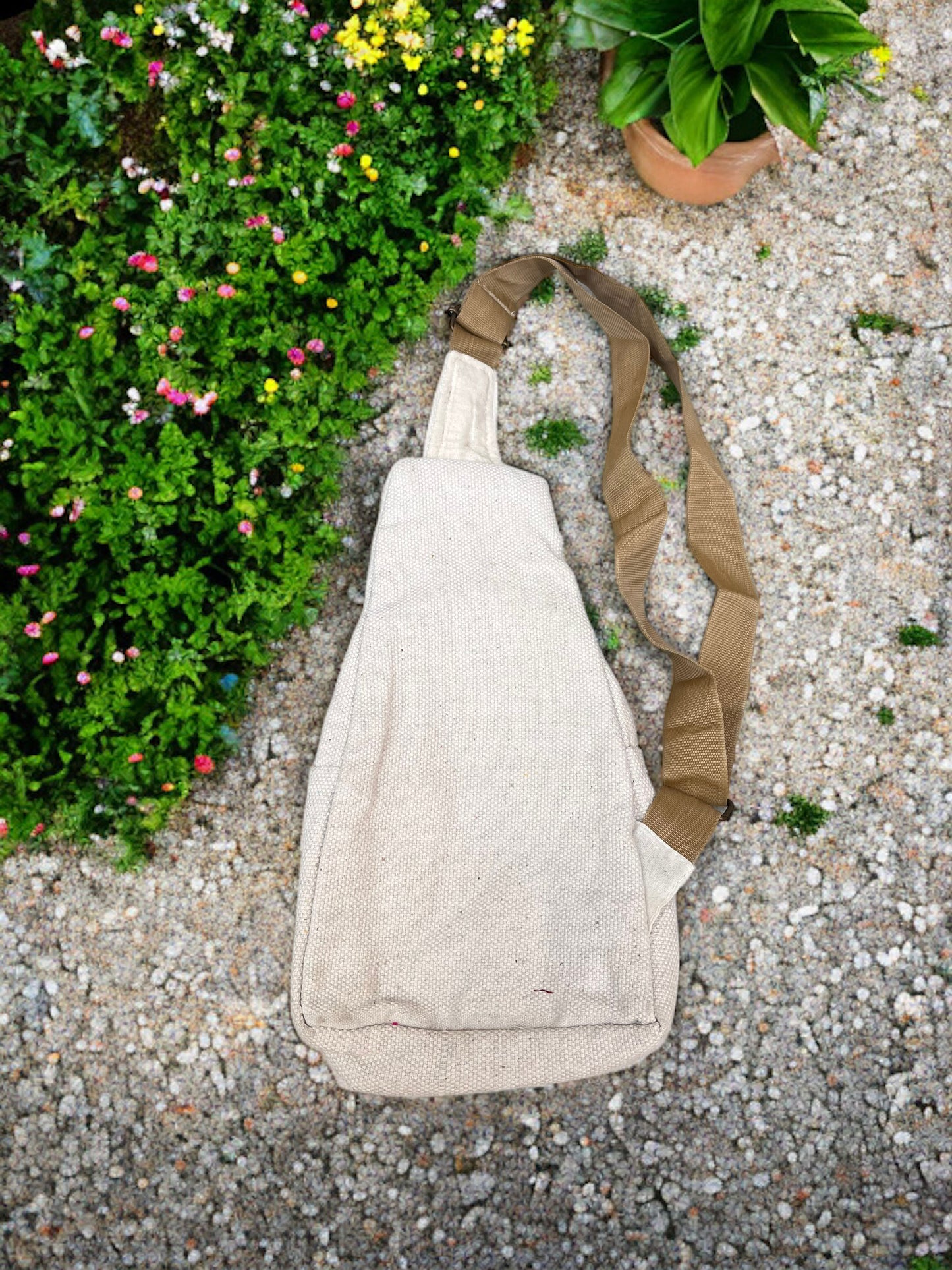 Chest Bag - Hemp leaf