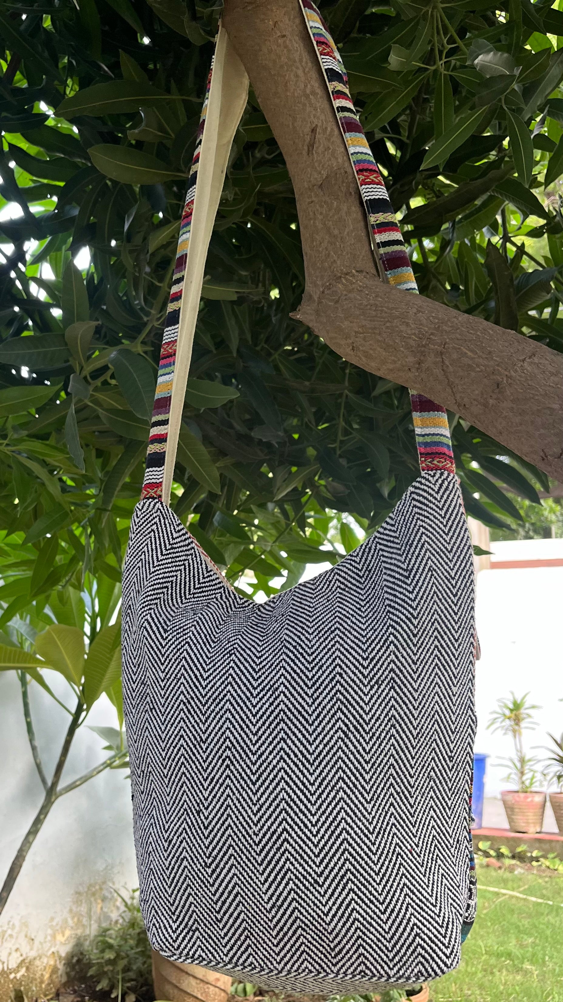 Big Hemp Jhola - Multicolor