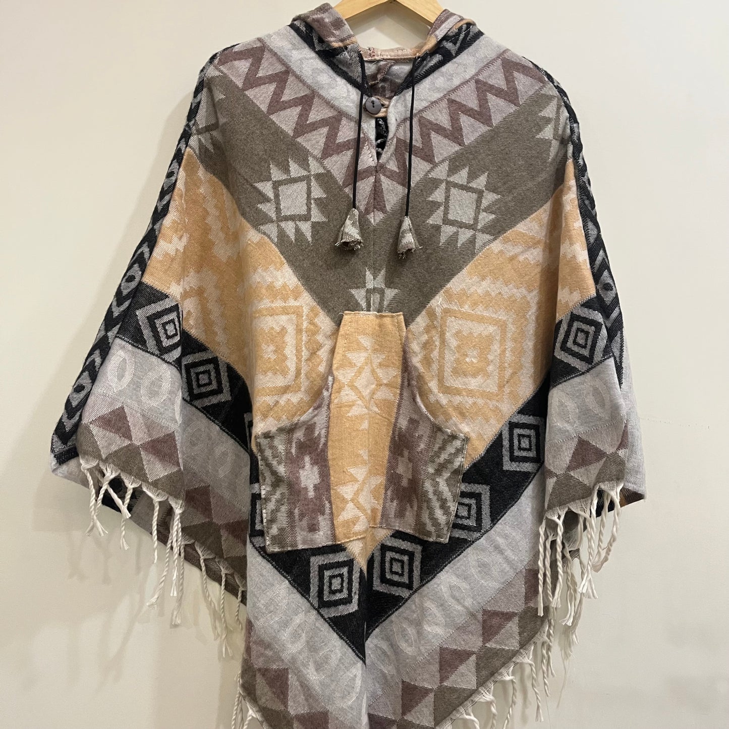 Pahadi Poncho