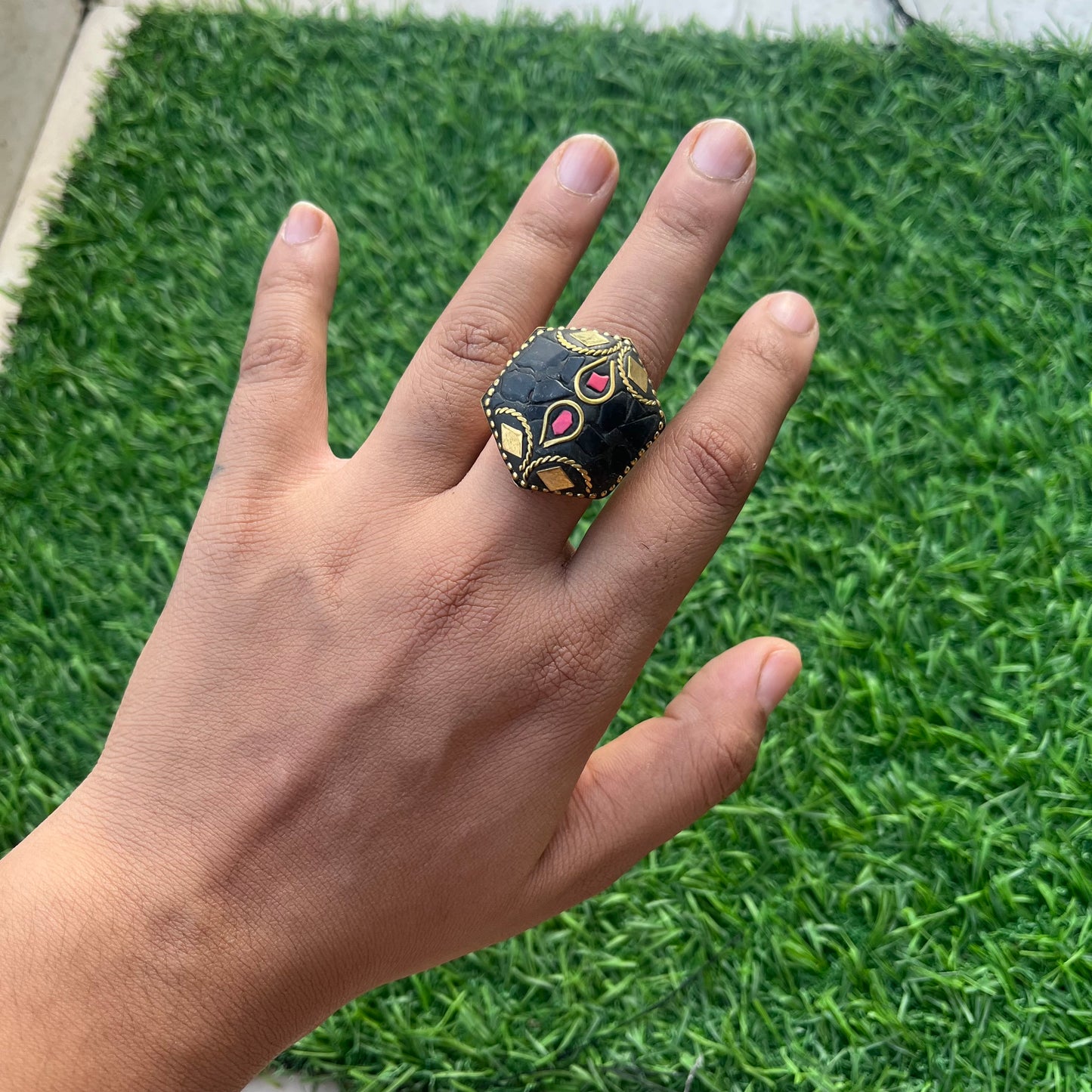 Retro Laakh Adjustable Ring