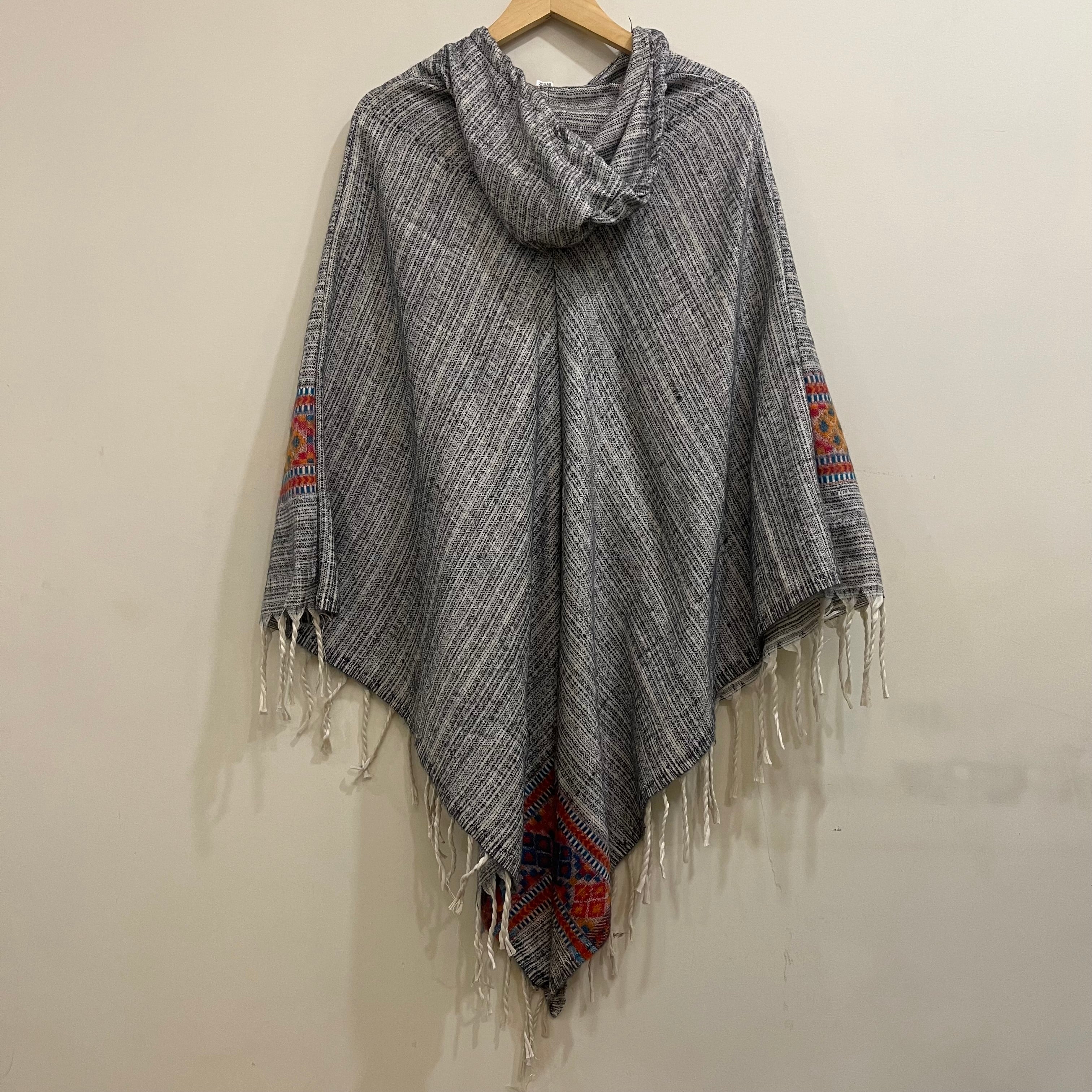 Pahadi Kullu Poncho with Hood - Grey