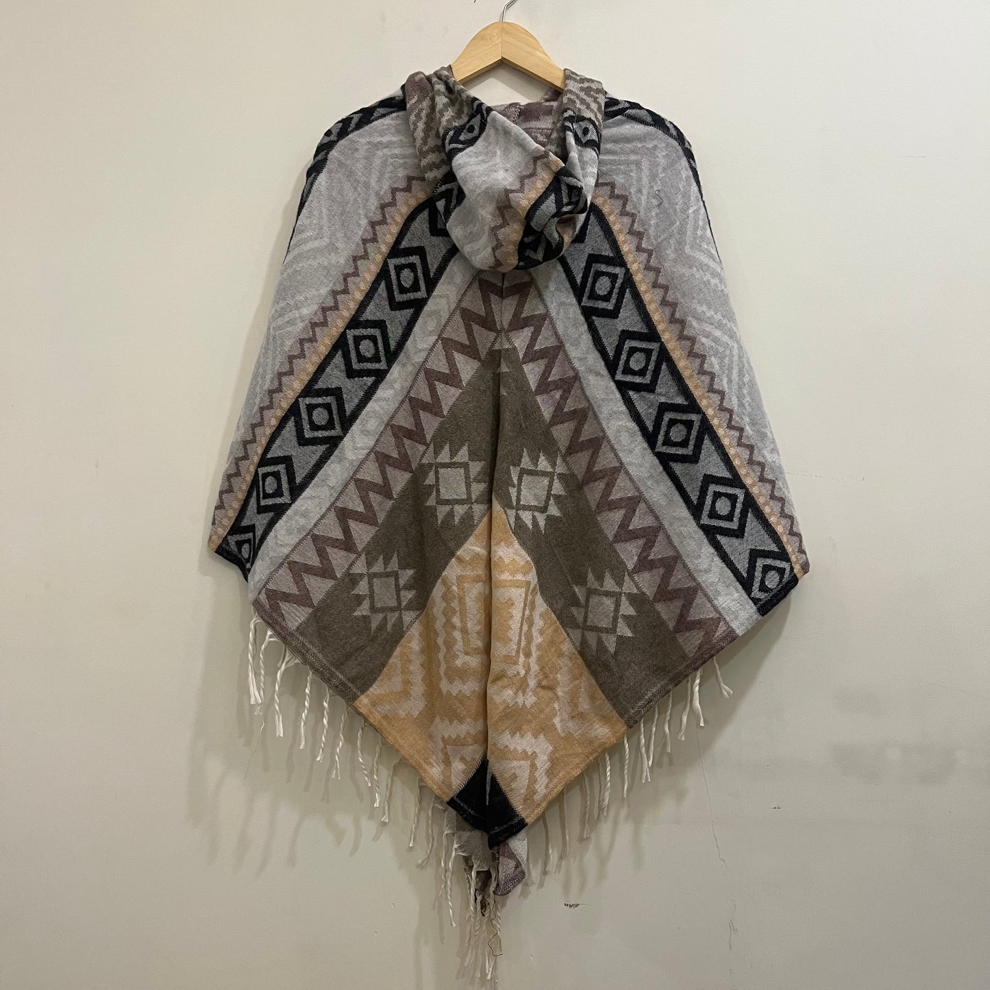 Pahadi Poncho