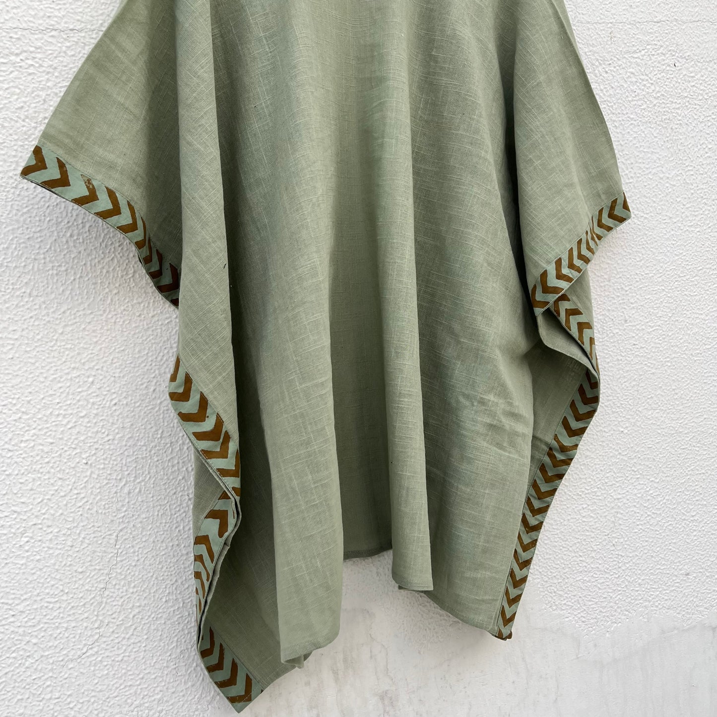 Karwaan Kaftan Cotton Shrug - Sage Green