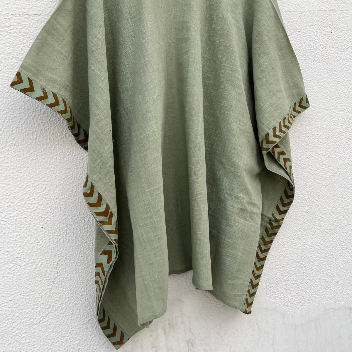 Karwaan Kaftan Cotton Shrug - Sage Green