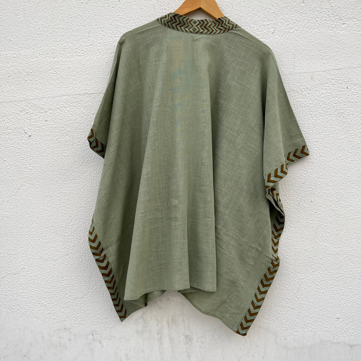 Karwaan Kaftan Cotton Shrug - Sage Green