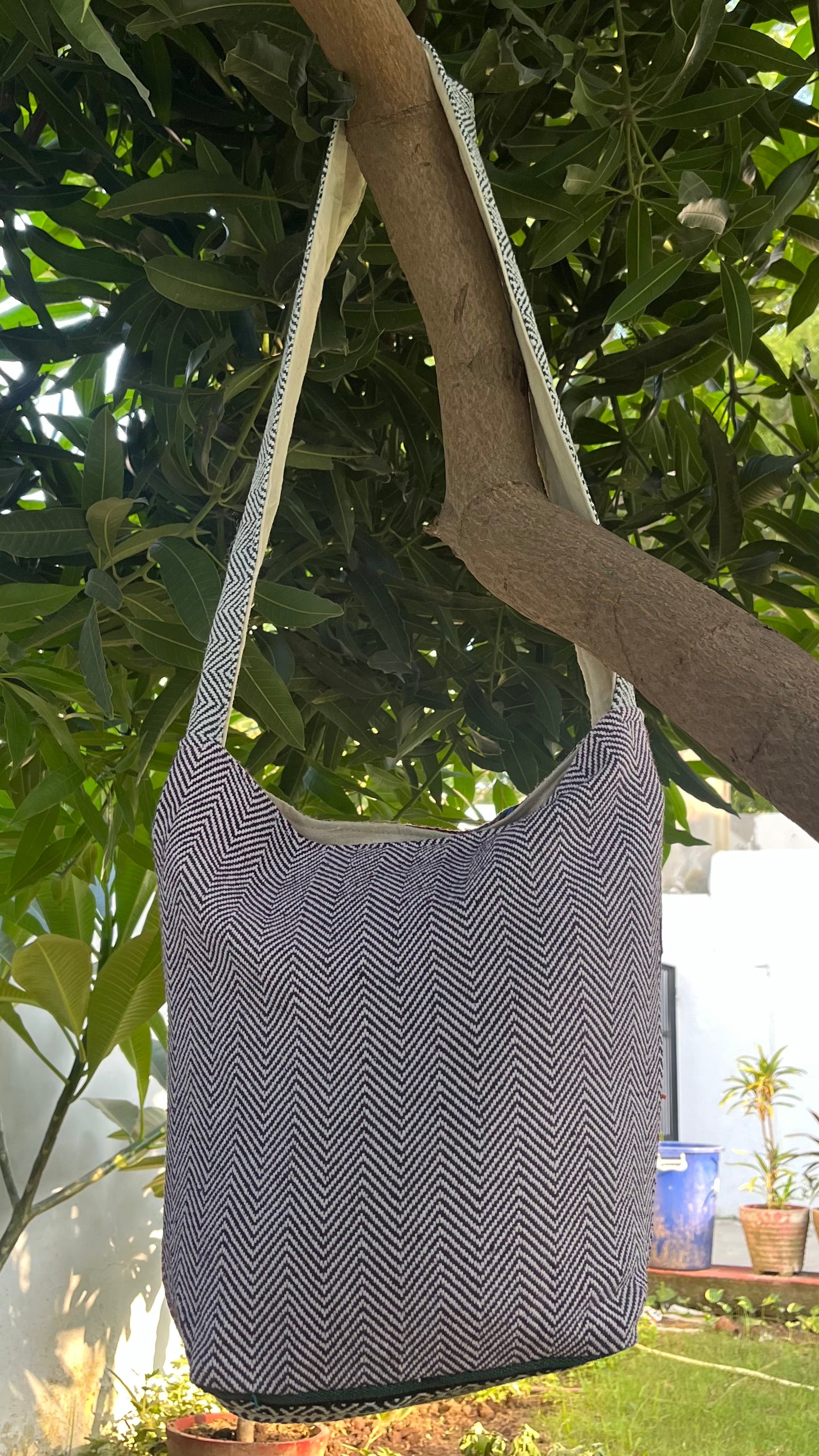 Big Hemp Jhola - Multicolor