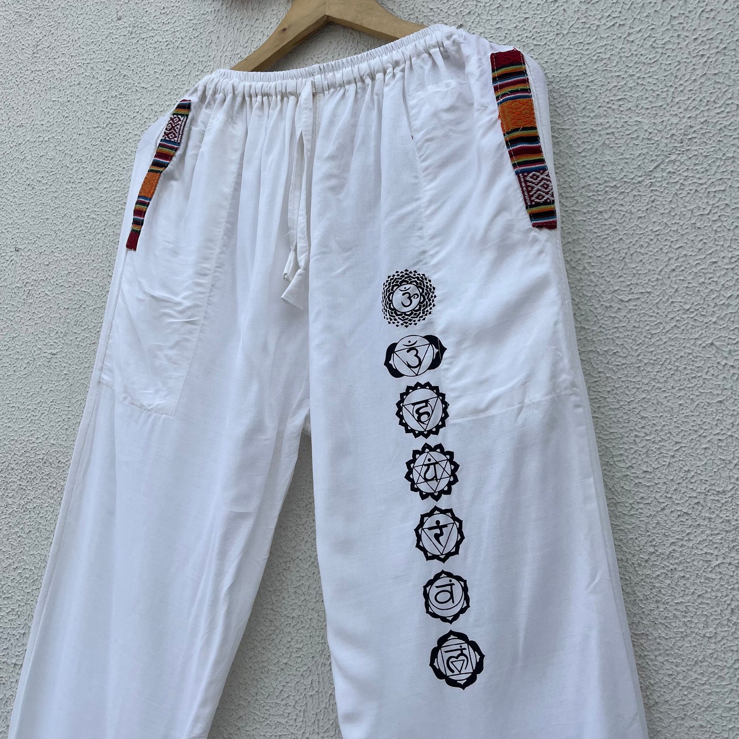 7 Chakra Pants b&w - White