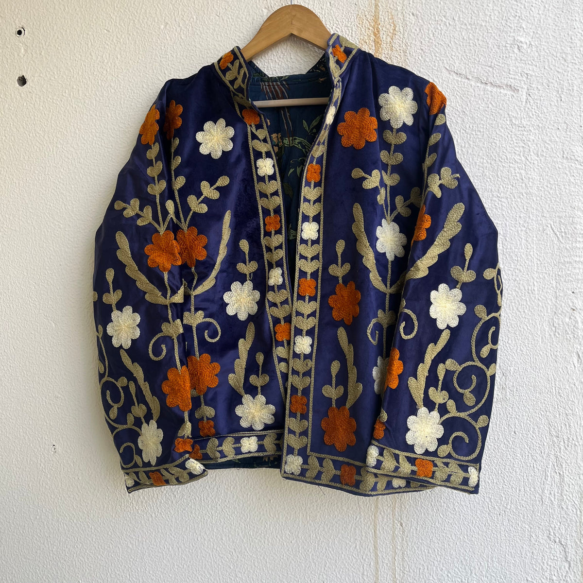 Jaipuri Thread Velvet Jacket