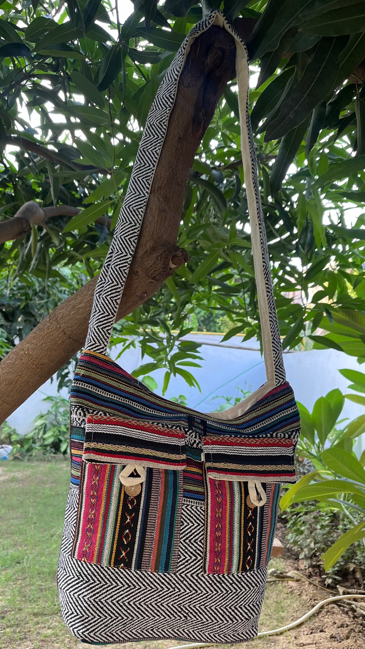 Big Hemp Jhola - Multicolor