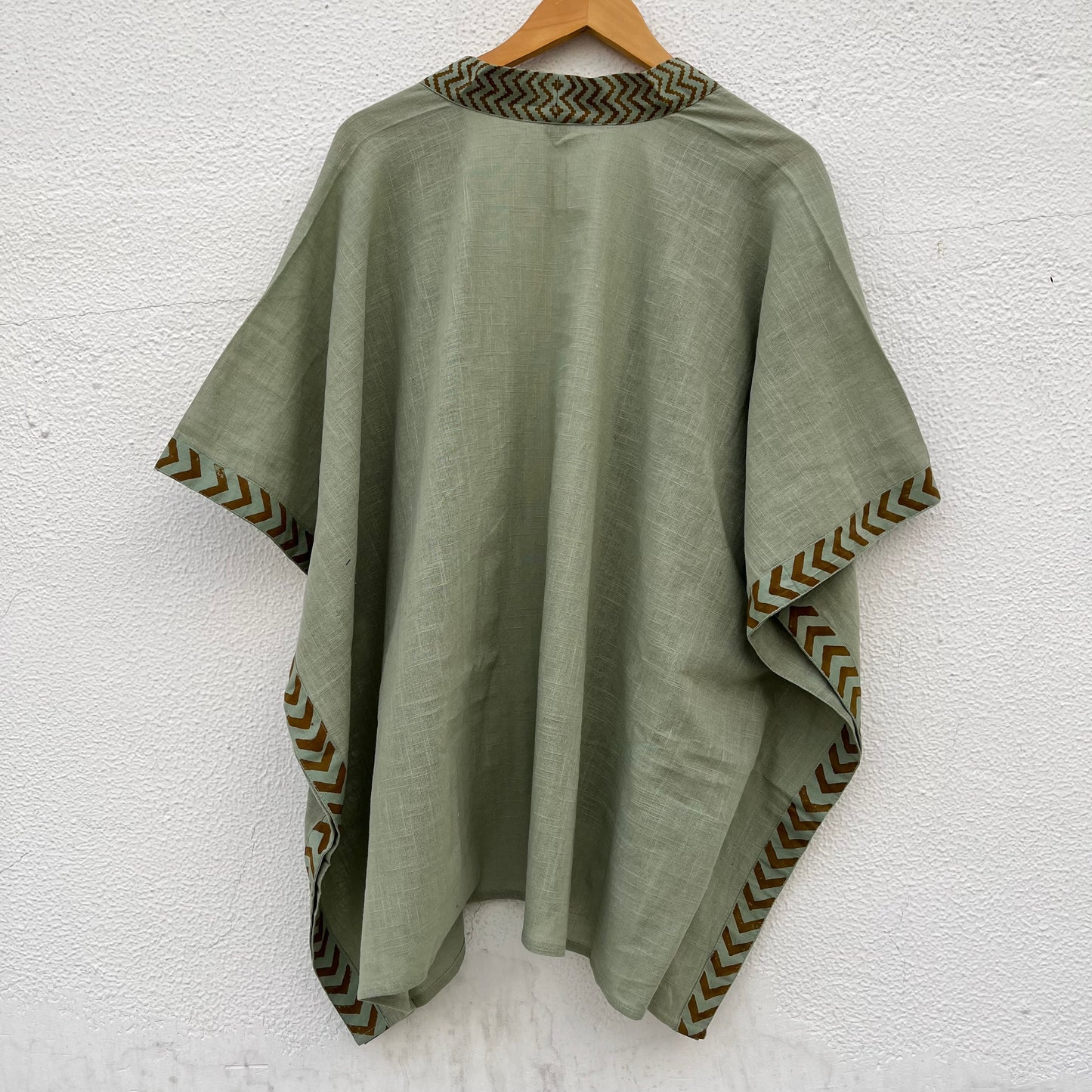 Karwaan Kaftan Cotton Shrug - Sage Green