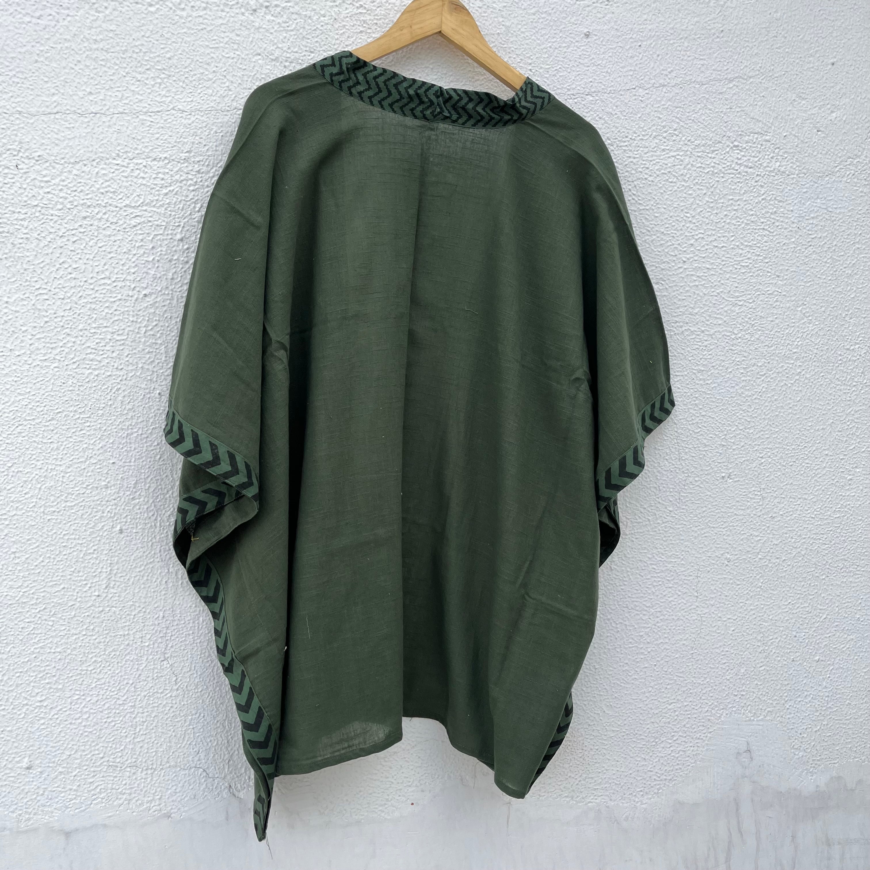 Karwaan Kaftan Cotton Shrug - Forest Green
