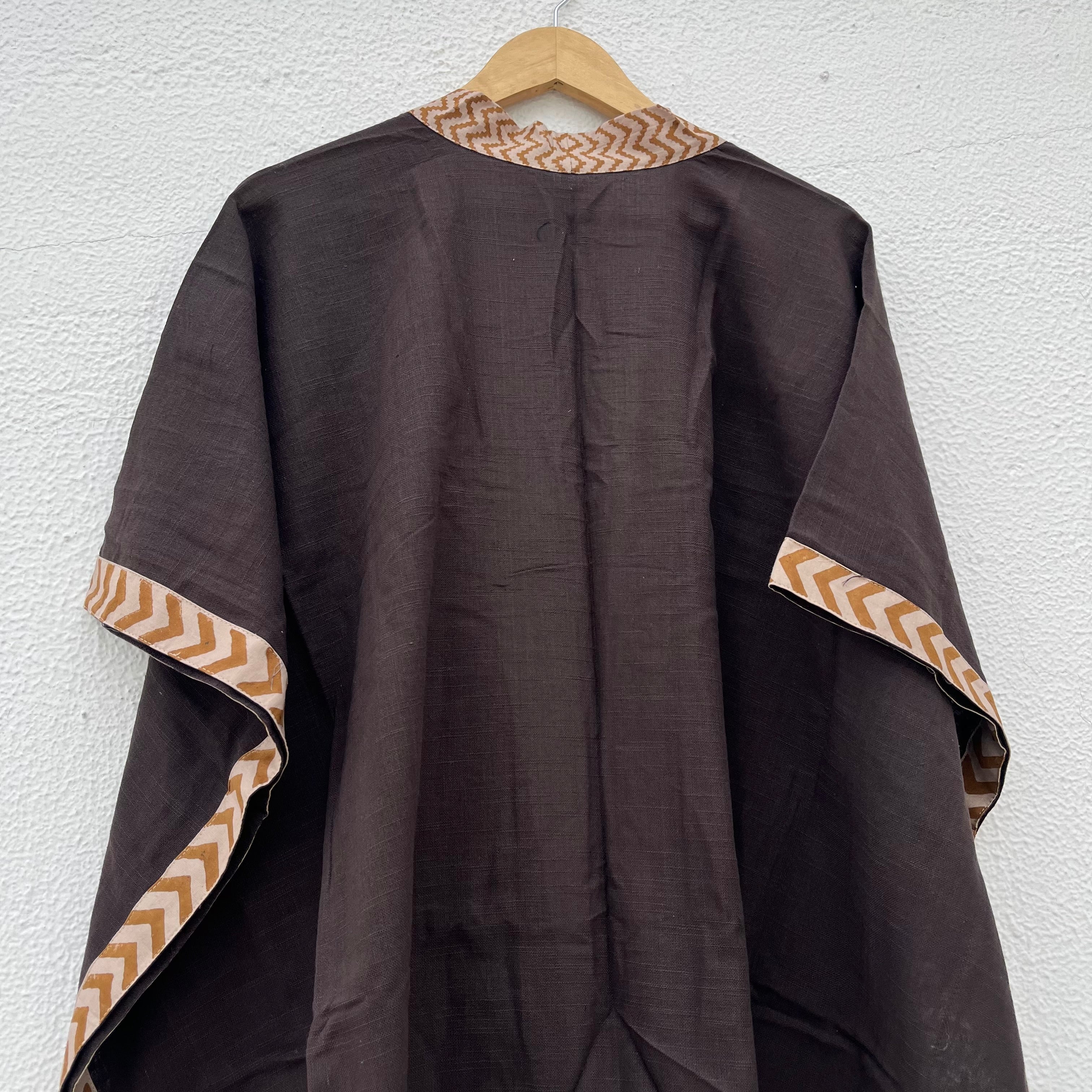 Karwaan Kaftan Cotton Shrug- Brown