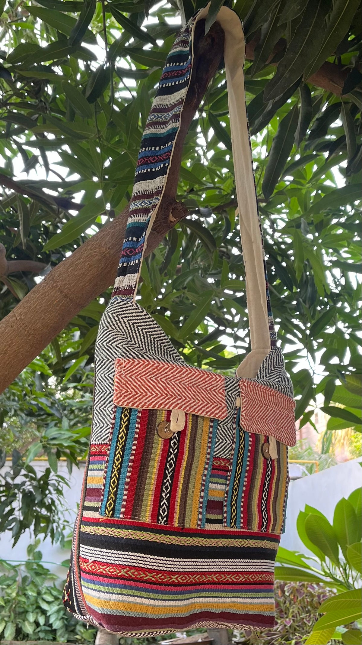Big Hemp Jhola - Multicolor
