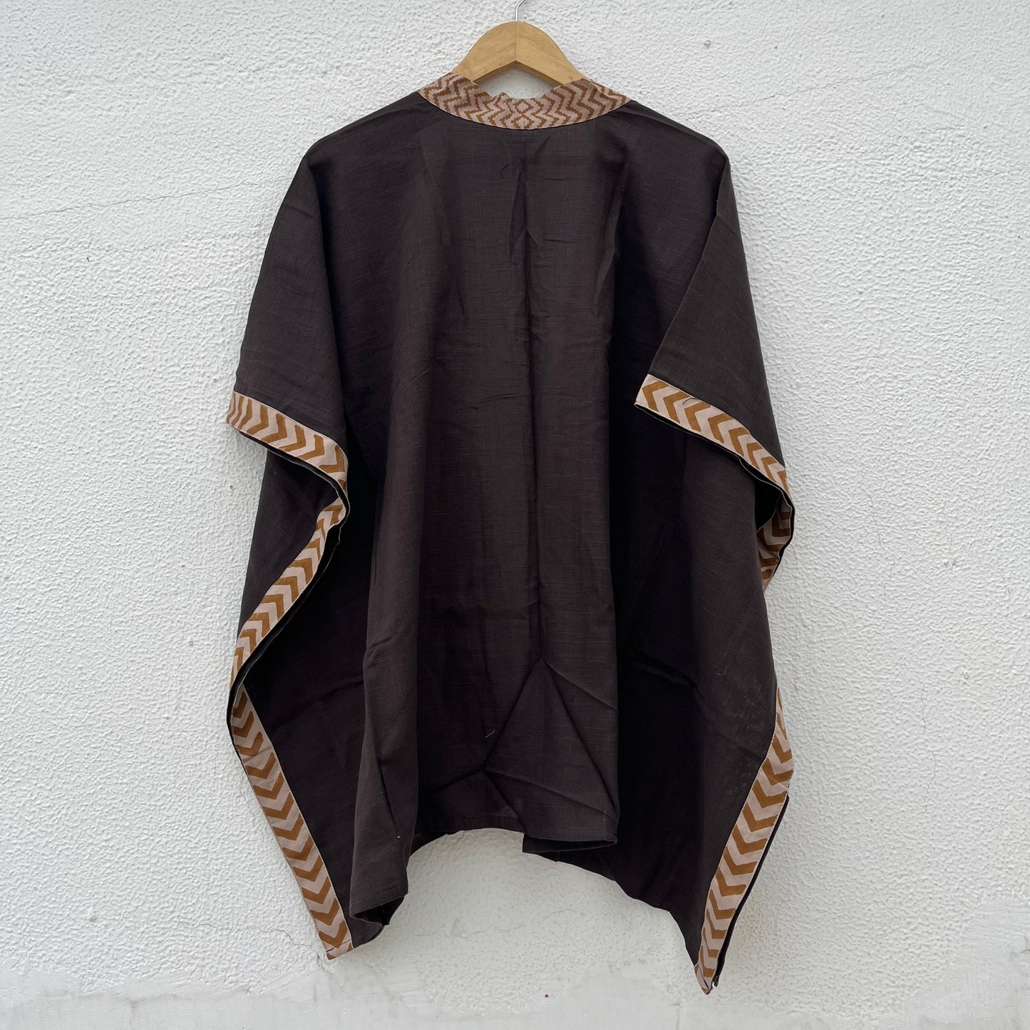 Karwaan Kaftan Cotton Shrug- Brown