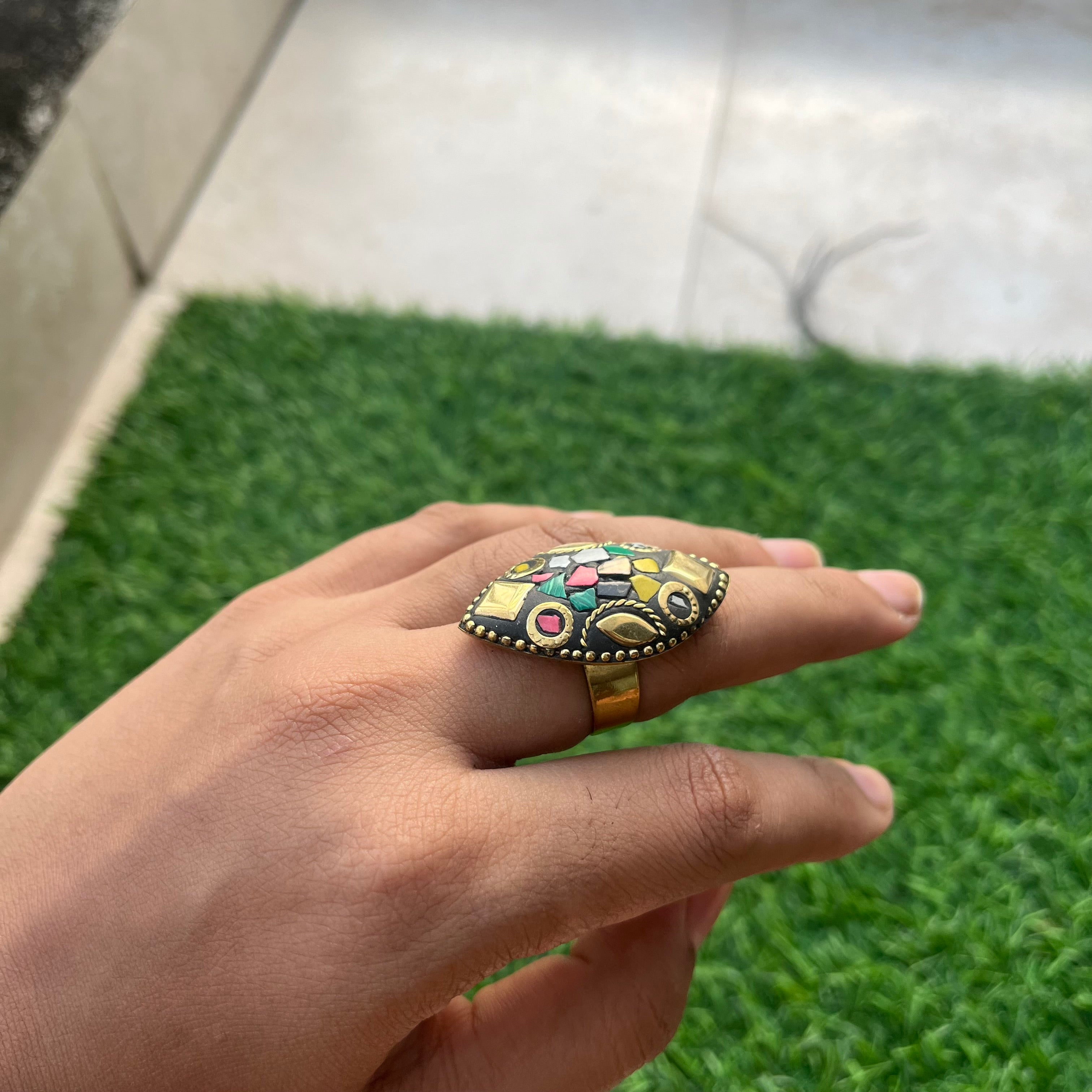 Retro Laakh Adjustable Ring