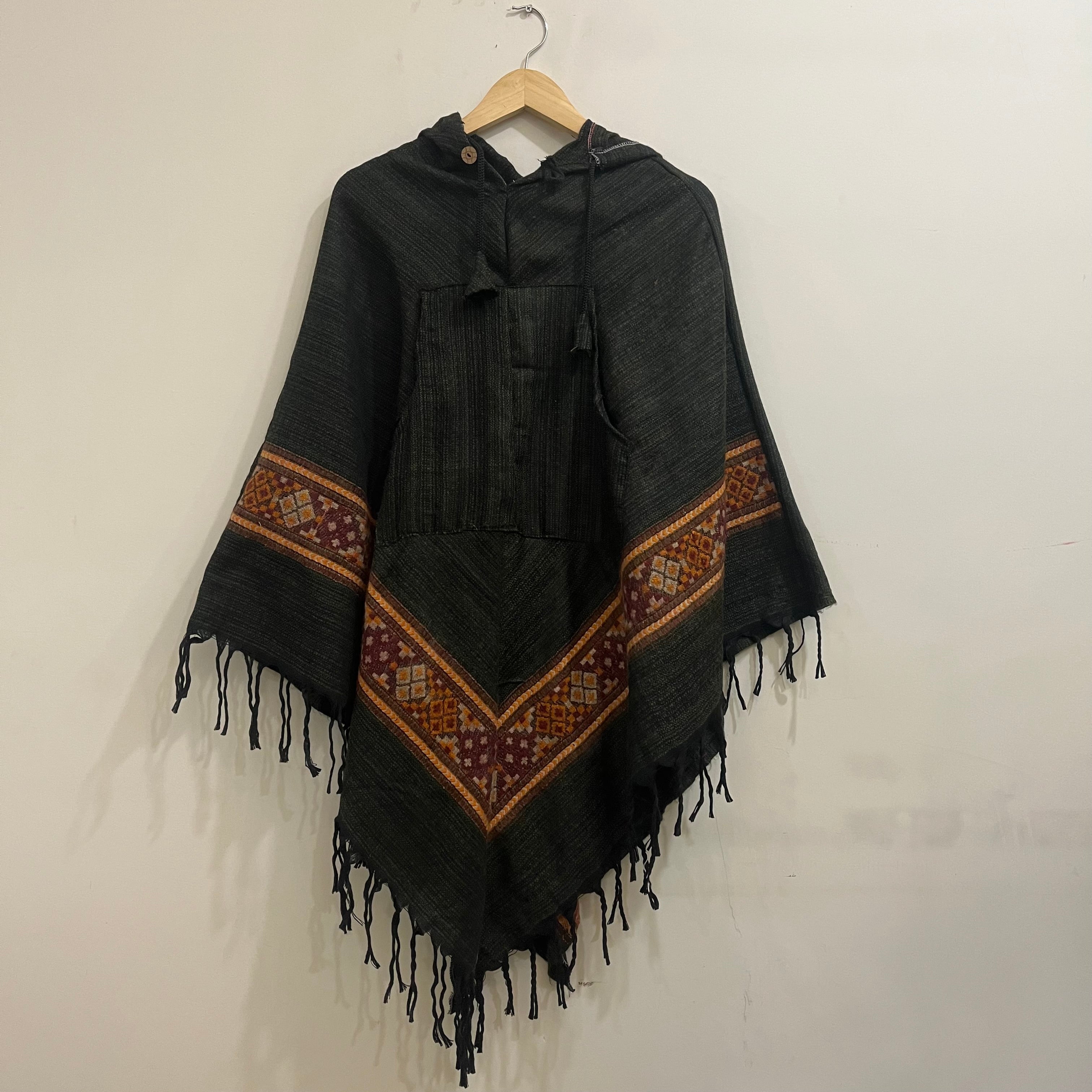 Combo Set - Kullu Poncho + Woollen Pants (Green+ Cream)