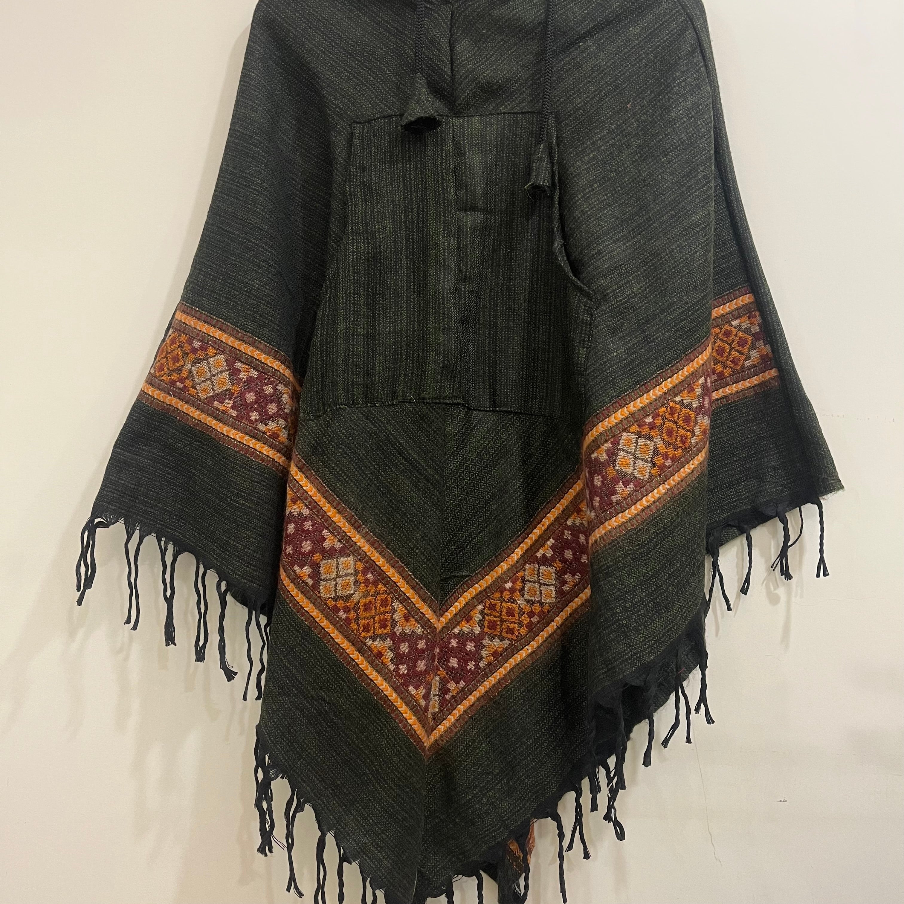 Pahadi Kullu Poncho with Hood - Green