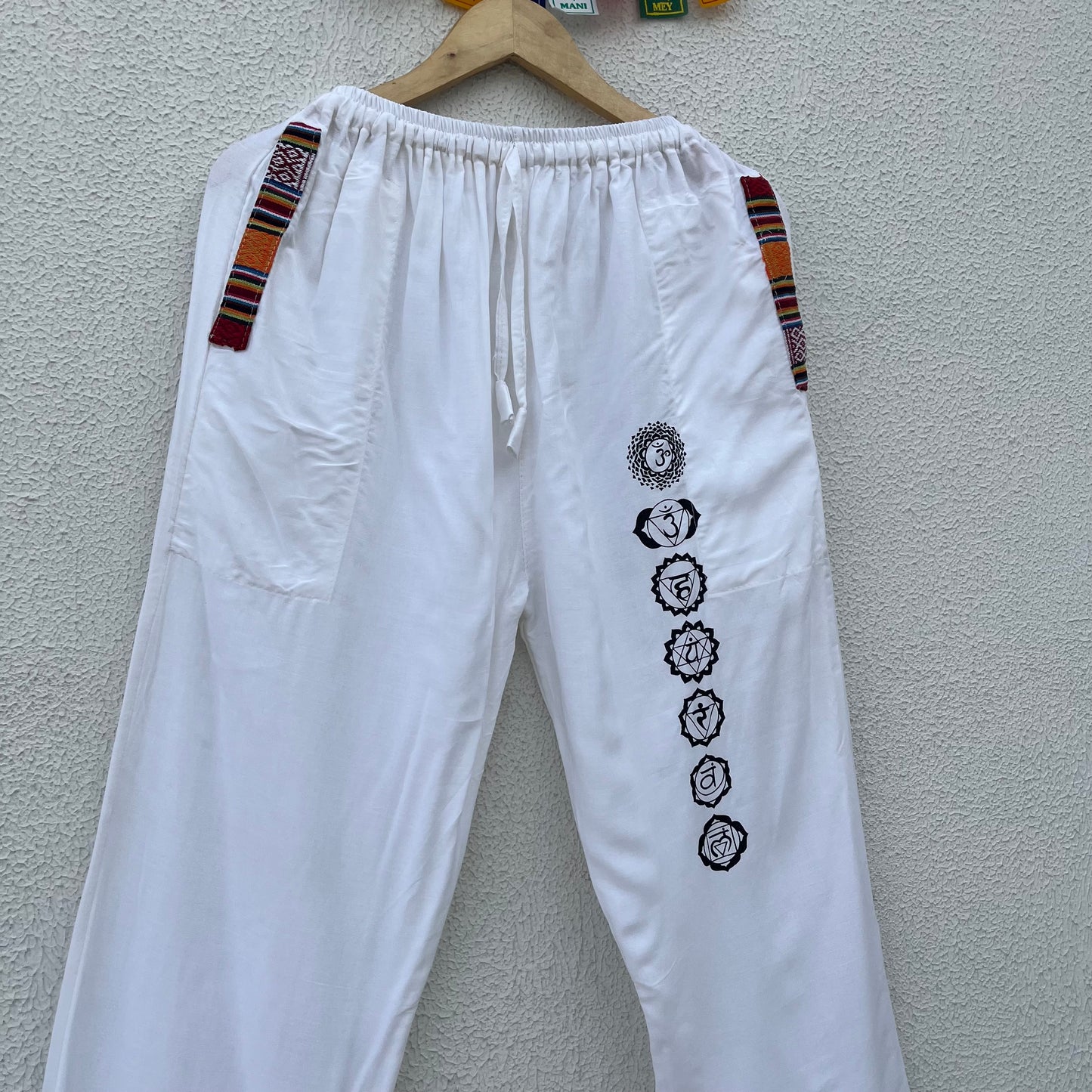 7 Chakra Pants b&w - White