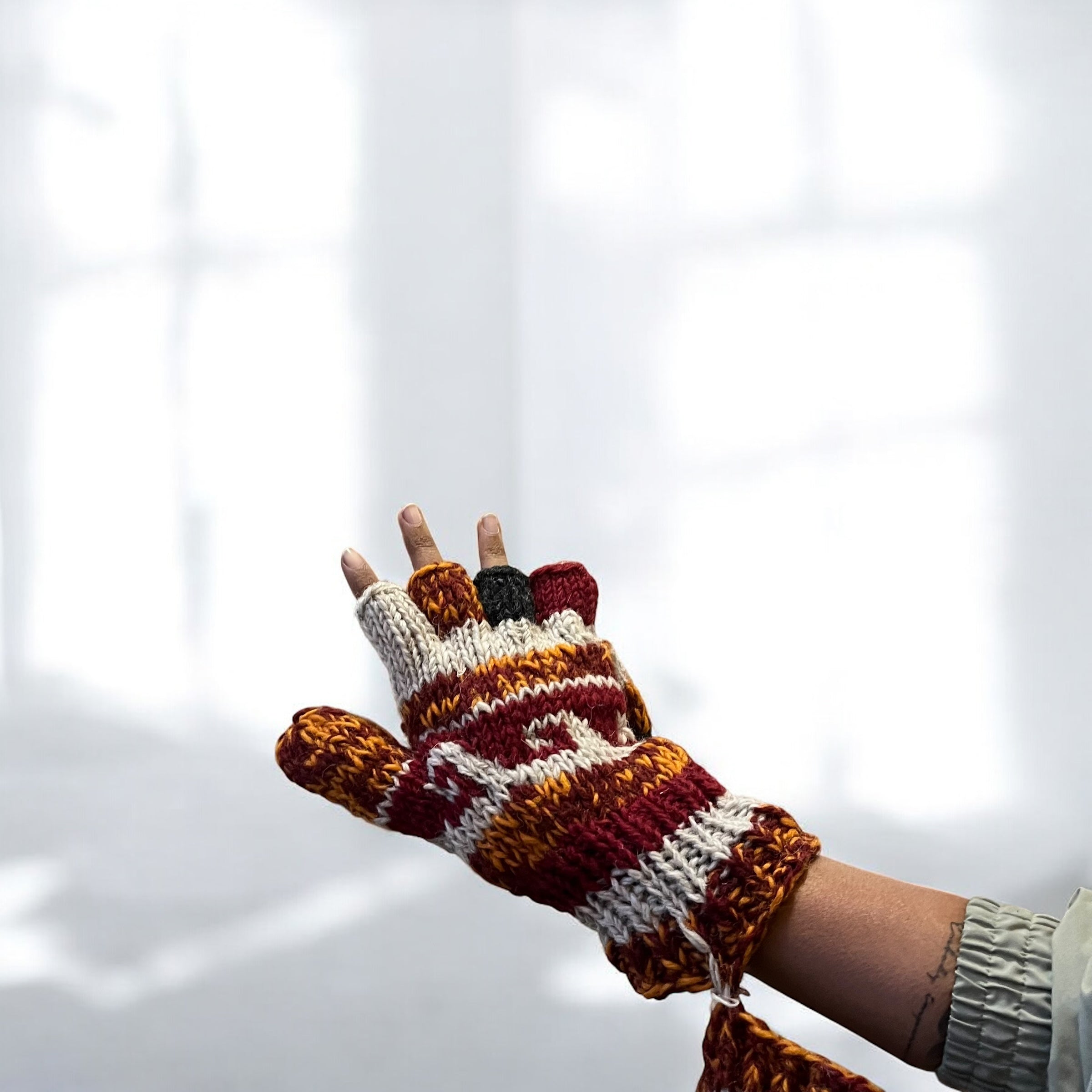 Hand Gloves