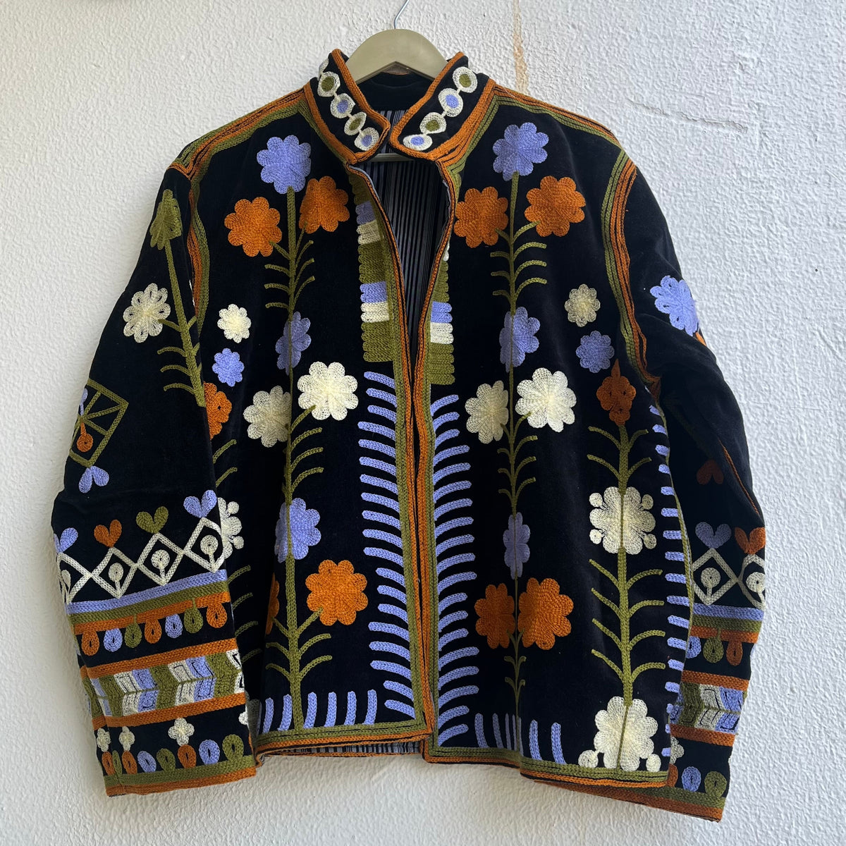 Jaipuri Thread Velvet Jacket