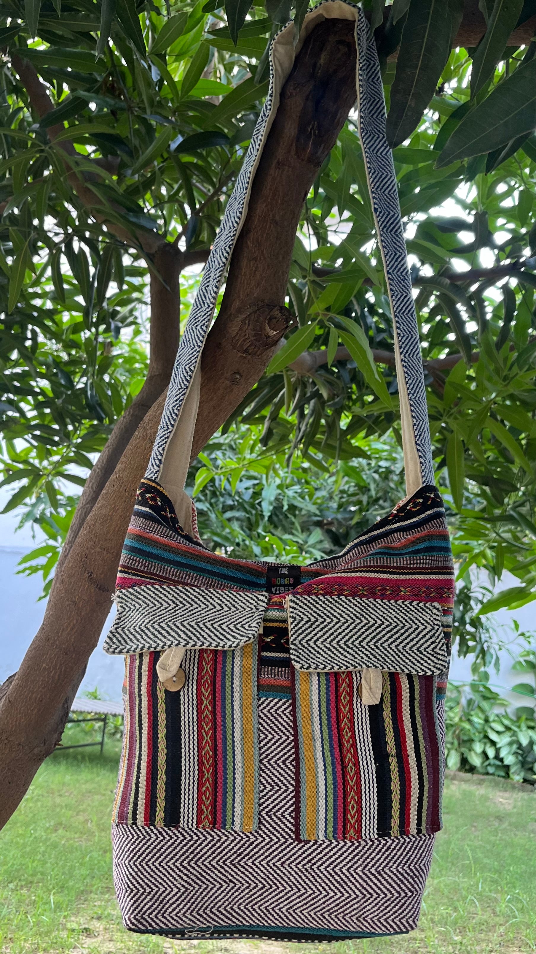 Big Hemp Jhola - Multicolor