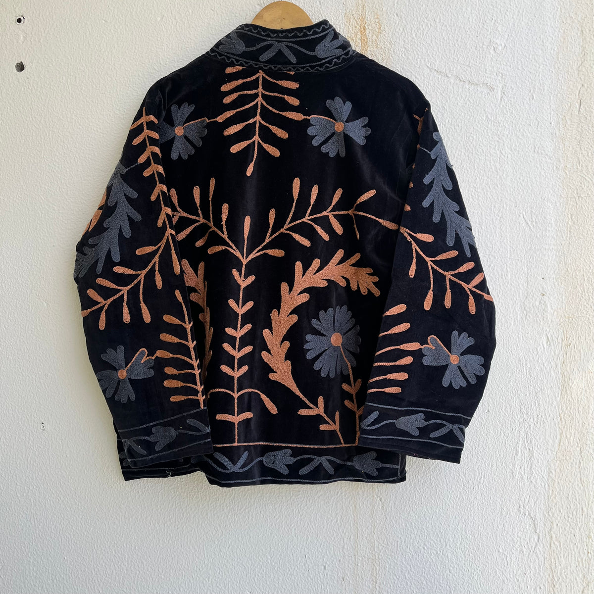 Jaipuri Thread Velvet Jacket