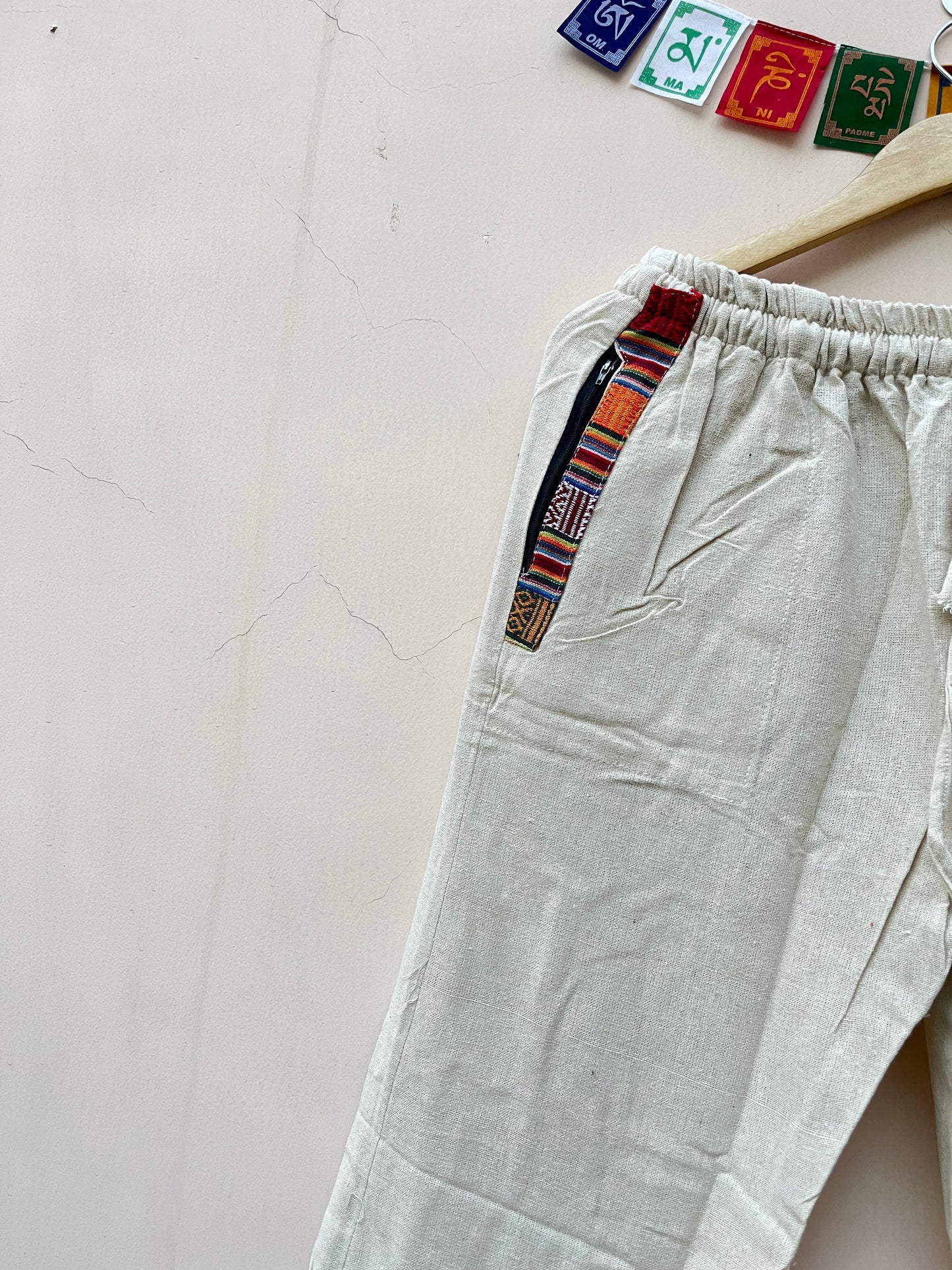 7 Chakra Pants b&w - Cream